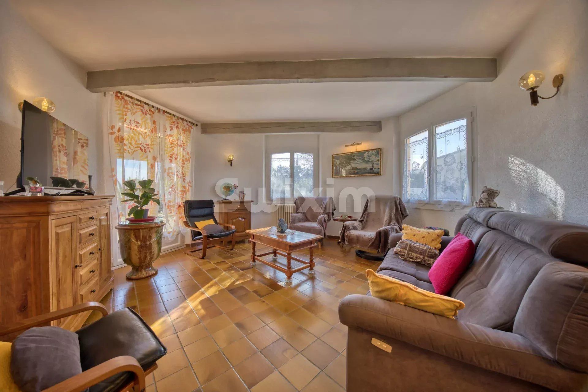 house 6 Rooms for sale on Alès (30100)