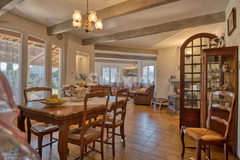 Sale House Alès 6&nbsp;Rooms 180&nbsp;m²