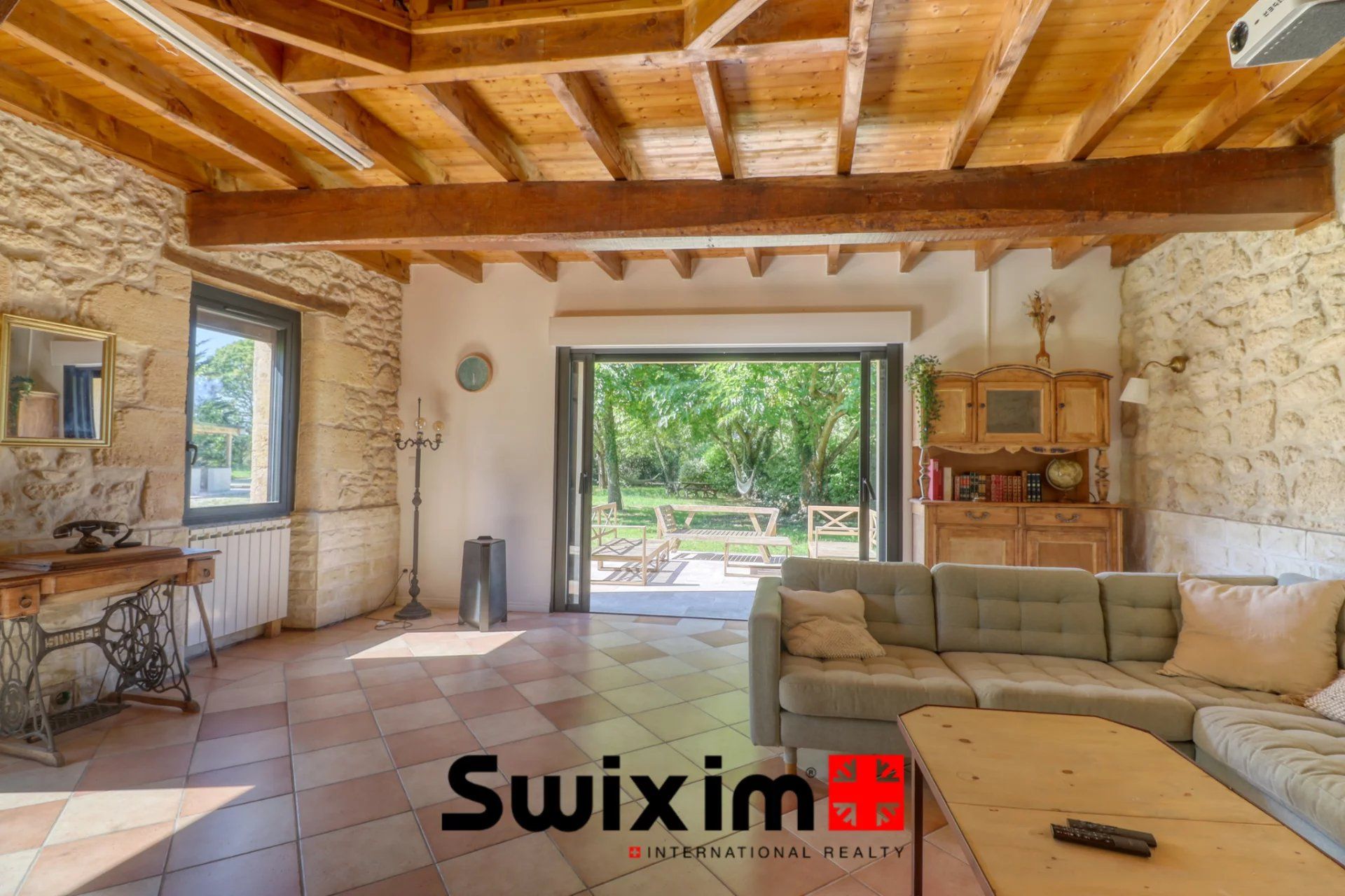 house 5 Rooms for sale on Valeyrac (33340)