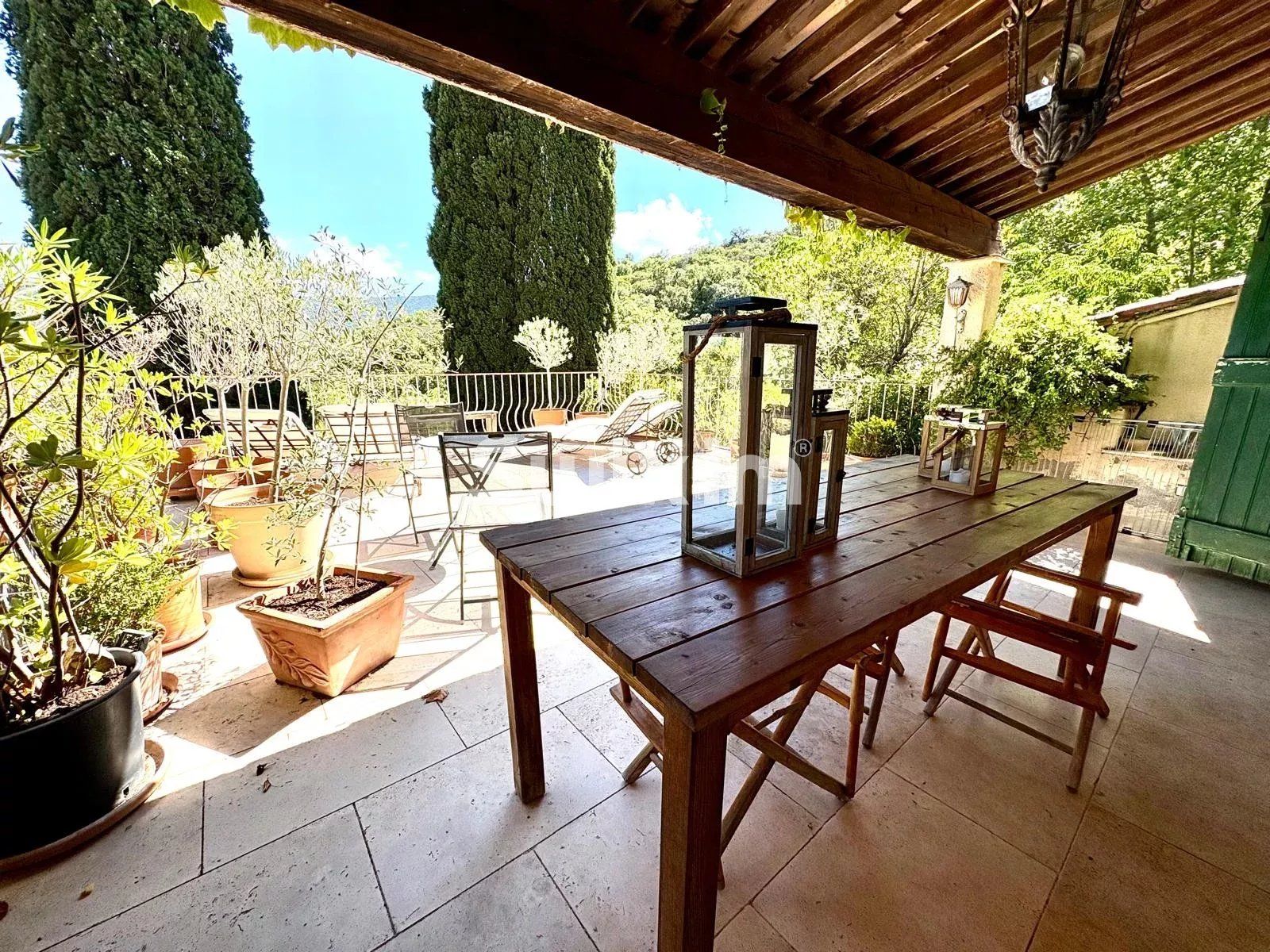 maison 8 Pièces en vente sur Cogolin (83310)