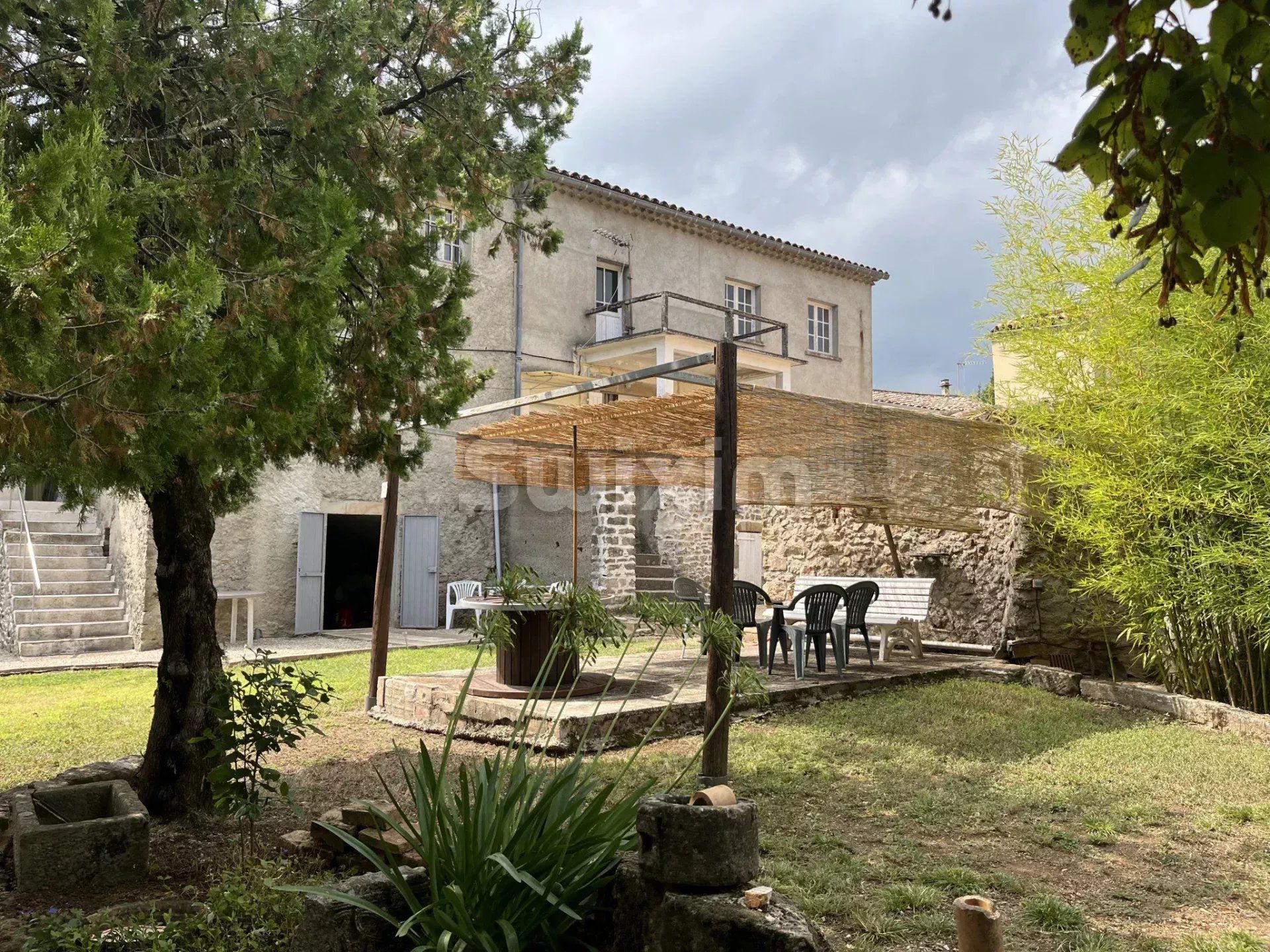 casa 8 Salas en venta en Molières-sur-Cèze (30410)