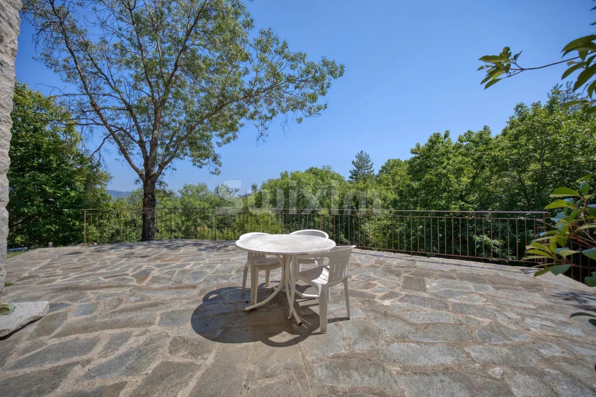 mas 15 Quartos para venda sobre Concoules (30450)