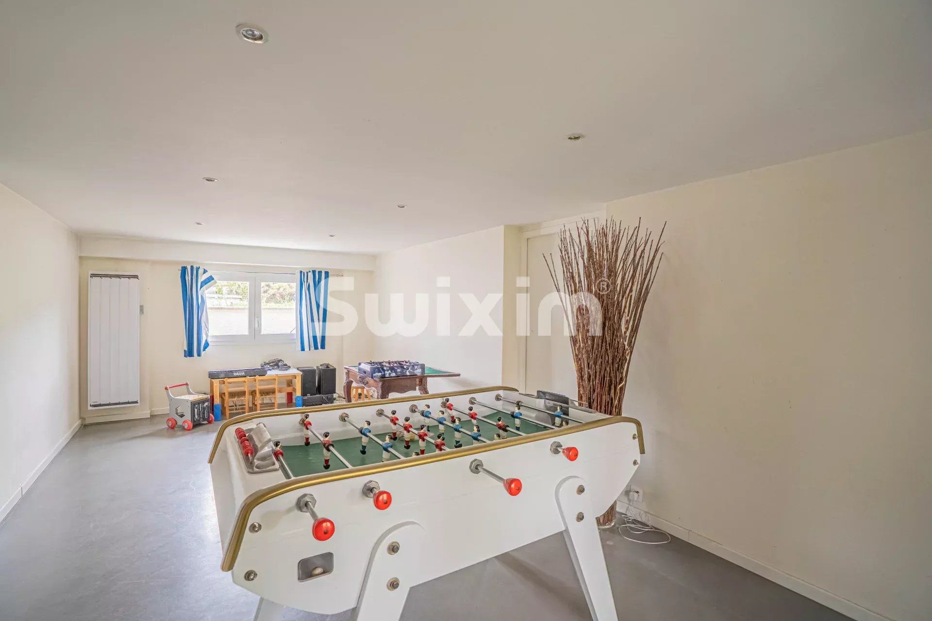 maison 8 Pièces en vente sur Saint-Genis-Pouilly (01630)