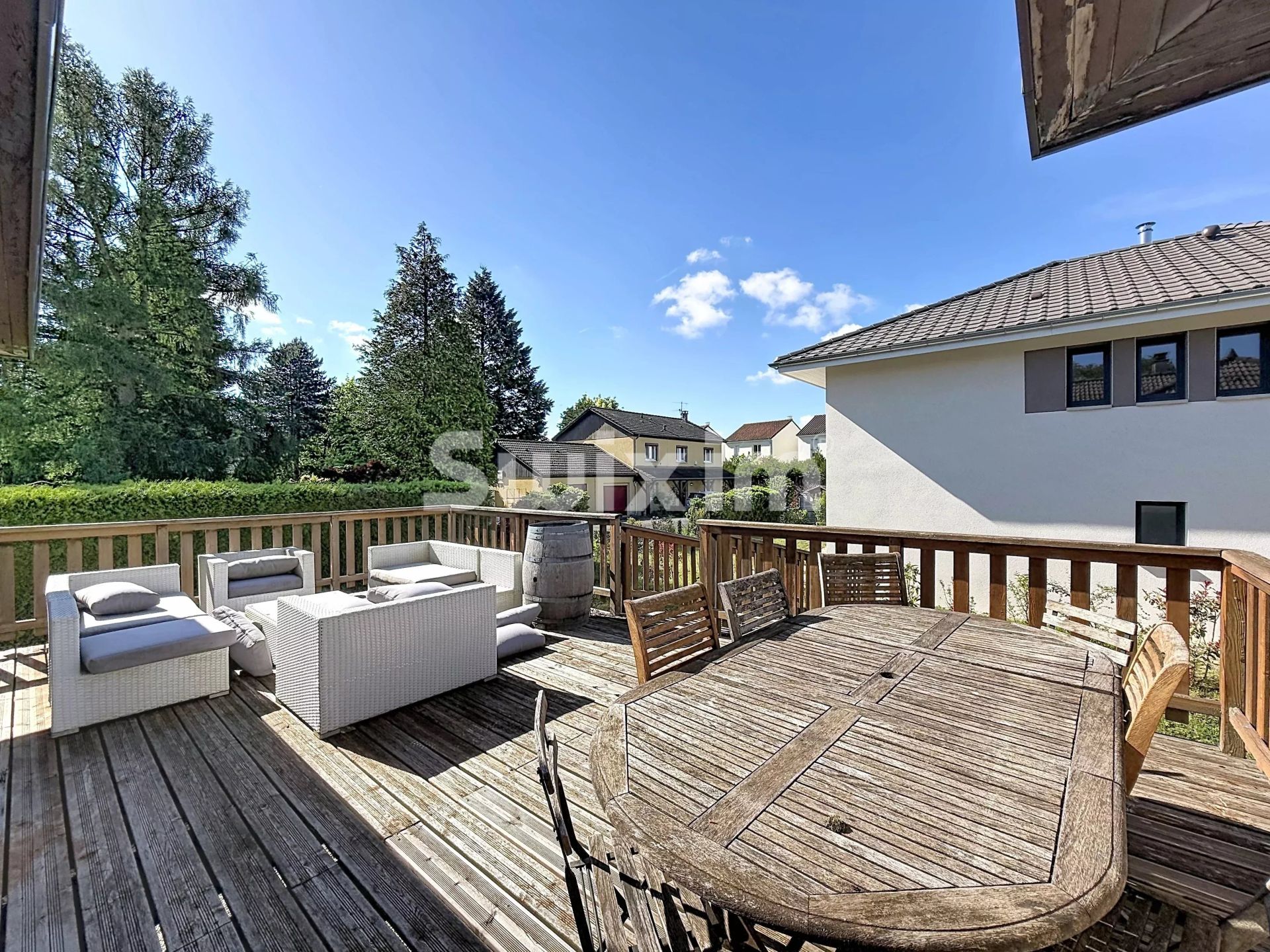 haus 8 Zimmer zum verkauf auf Saint-Genis-Pouilly (01630)