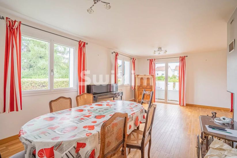 Vente Maison Saint-Genis-Pouilly 8&nbsp;Pièces 187&nbsp;m²