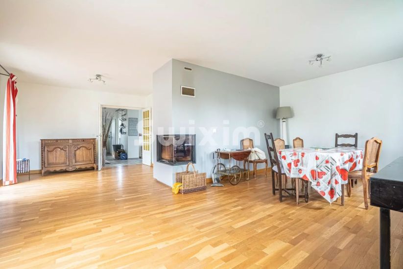 Verkauf Haus Saint-Genis-Pouilly 8 Zimmer 187 m² — 12