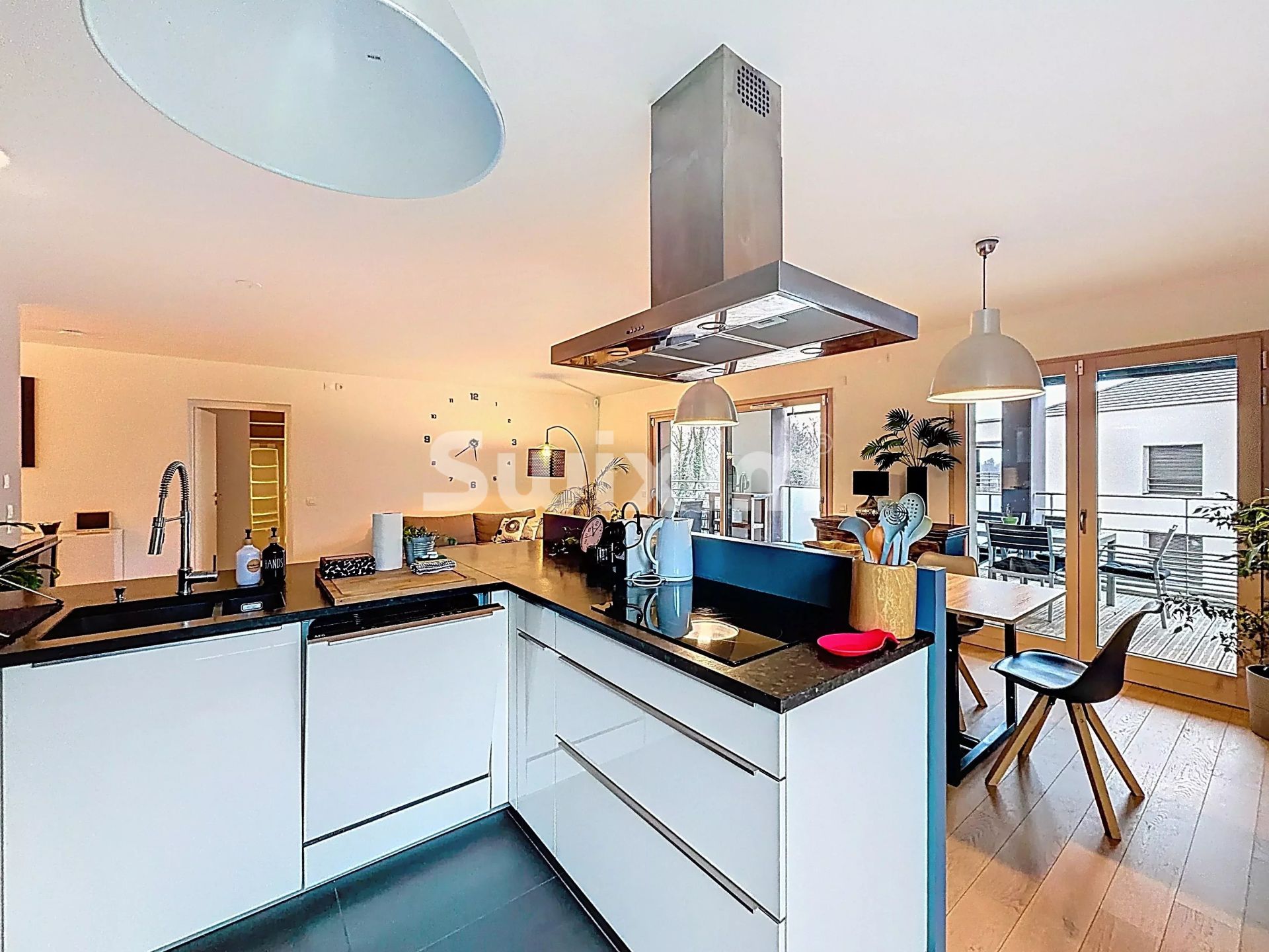 appartamento 5 Camere in vendita su Divonne-les-Bains (01220)