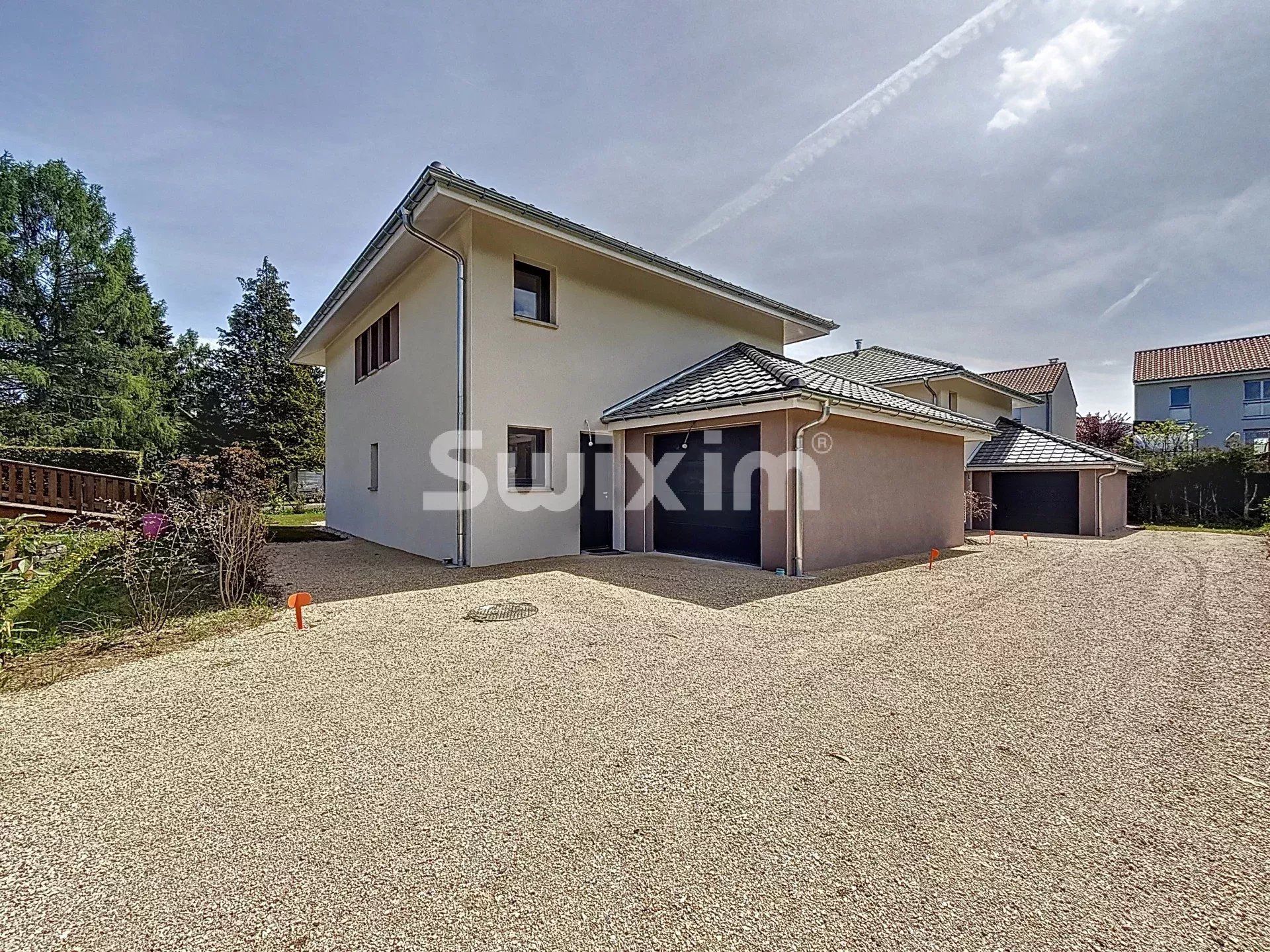 maison 6 Pièces en vente sur Saint-Genis-Pouilly (01630)