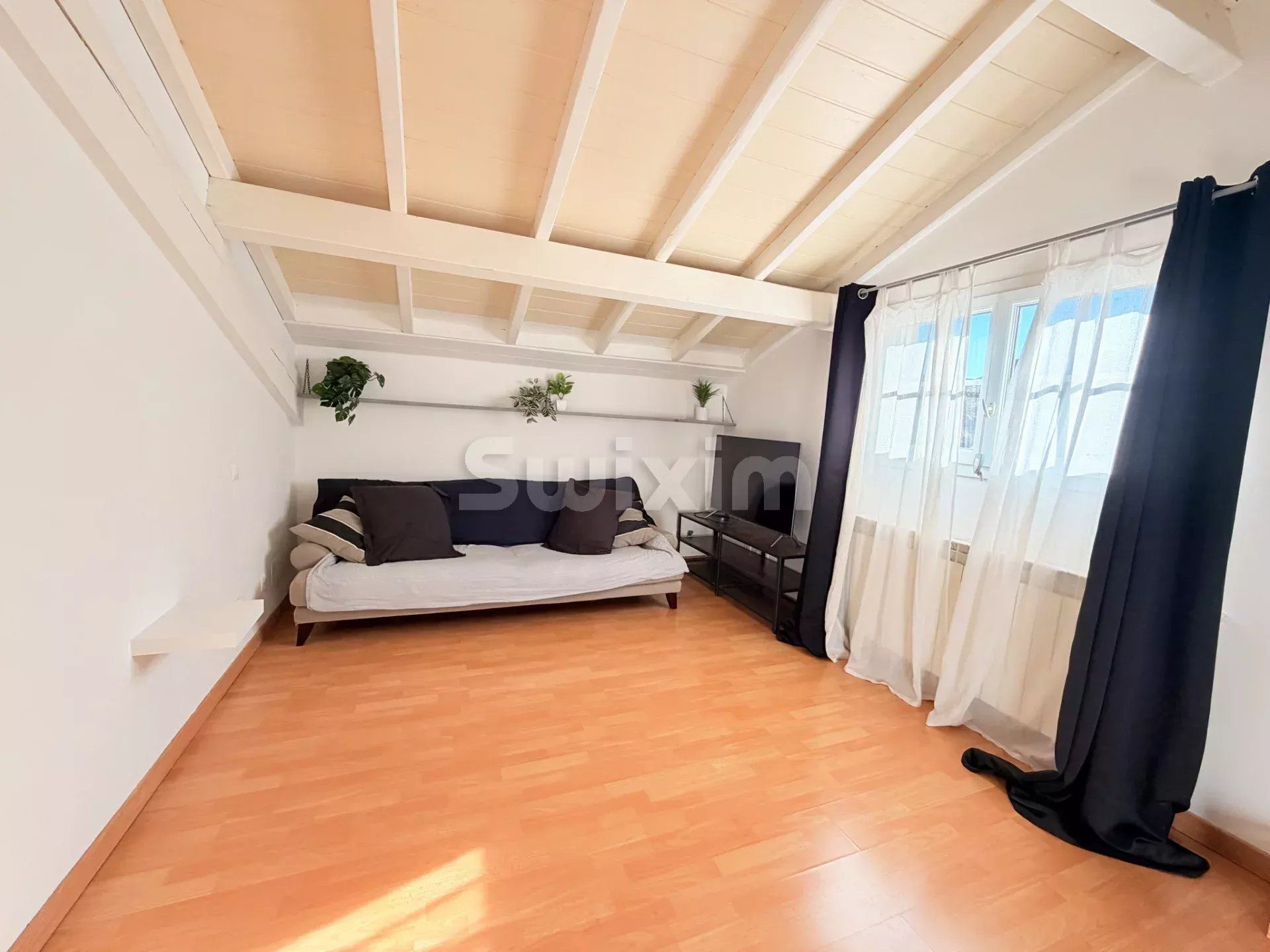 casa 4 Camere in vendita su Bagnols-sur-Cèze (30200)