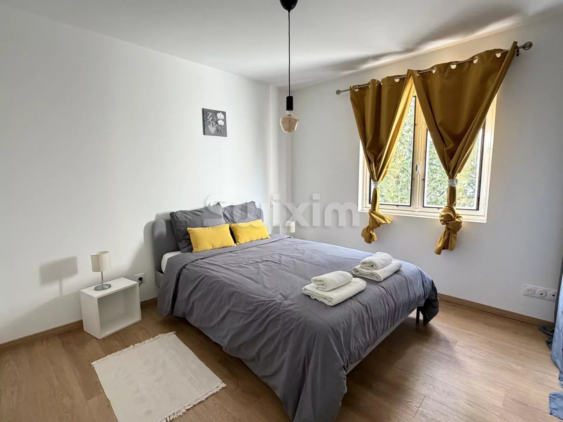 house 6 Rooms for rent on Mons (30340)