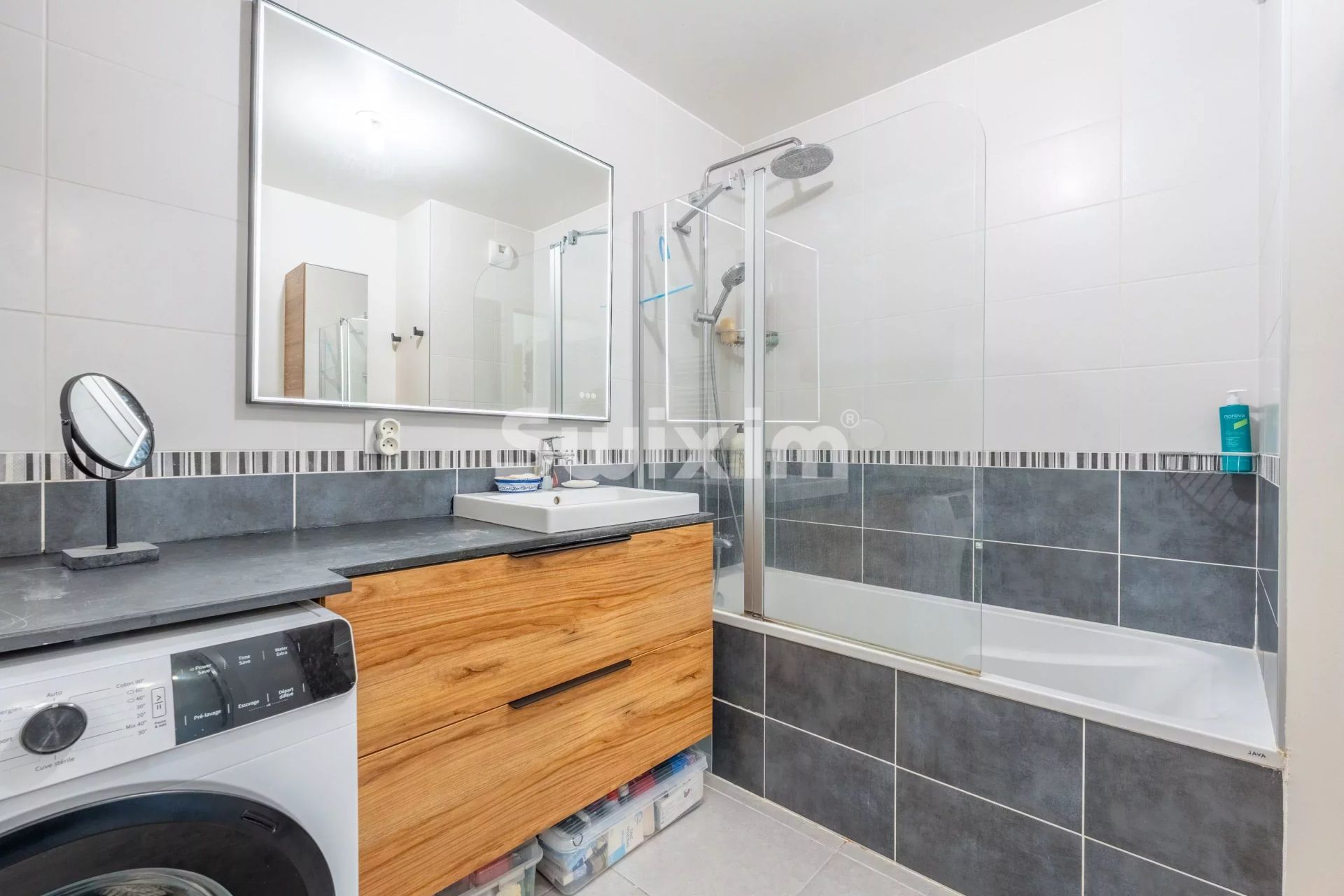 apartment 3 Rooms for sale on Annecy (74000)