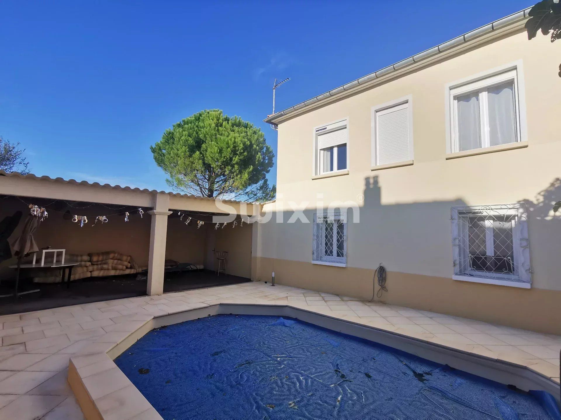 casa 8 Quartos para venda sobre Valréas (84600)