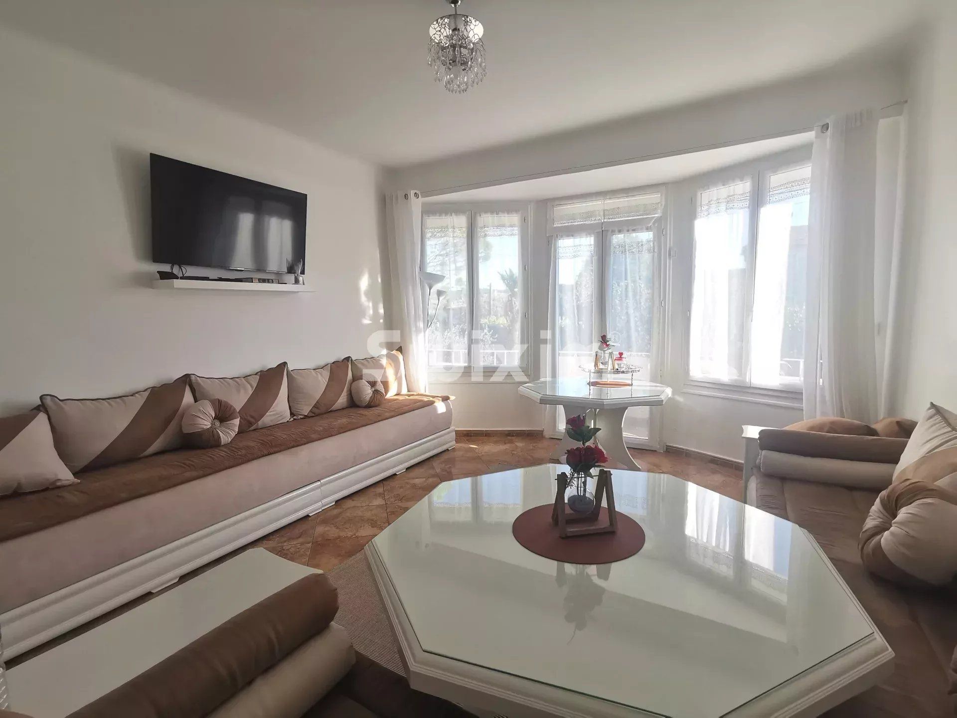 casa 8 Quartos para venda sobre Valréas (84600)