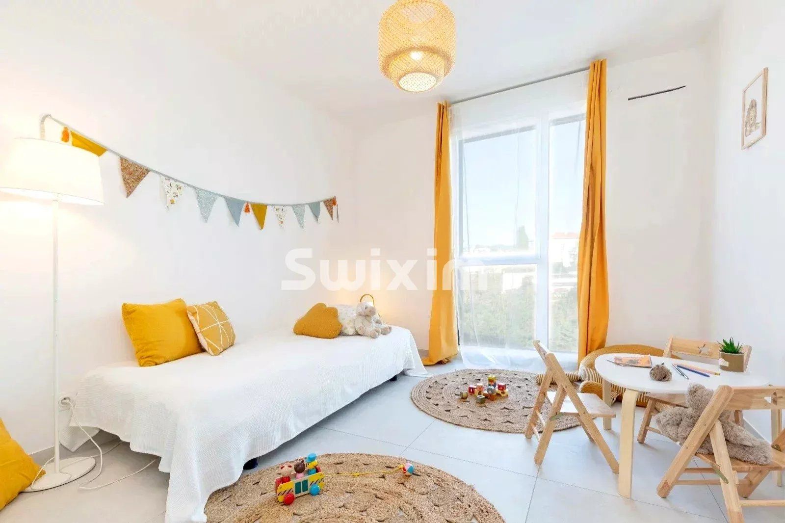 apartment 4 Rooms for sale on Nice (06000)