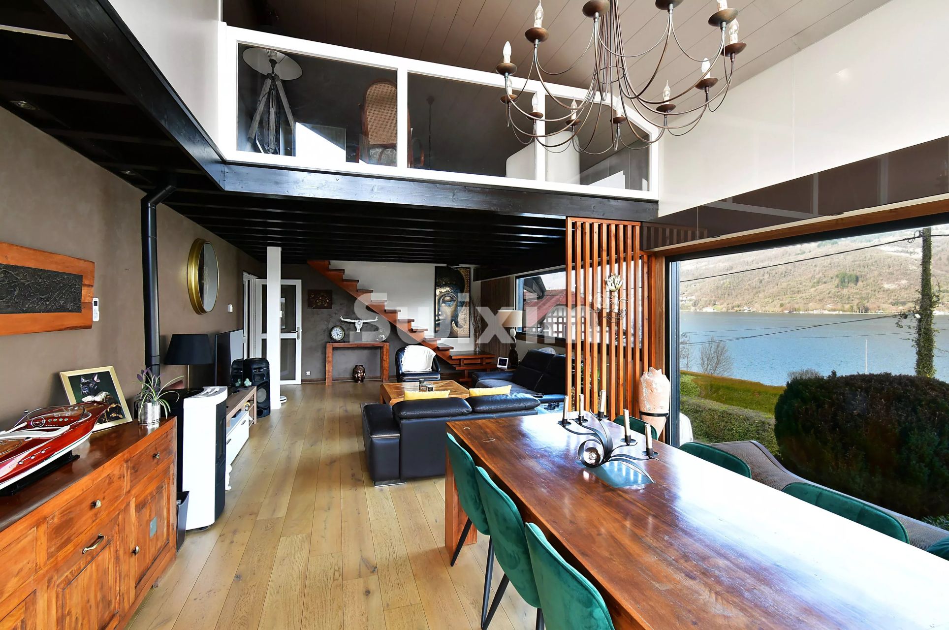 house 7 Rooms for sale on Annecy (74000)