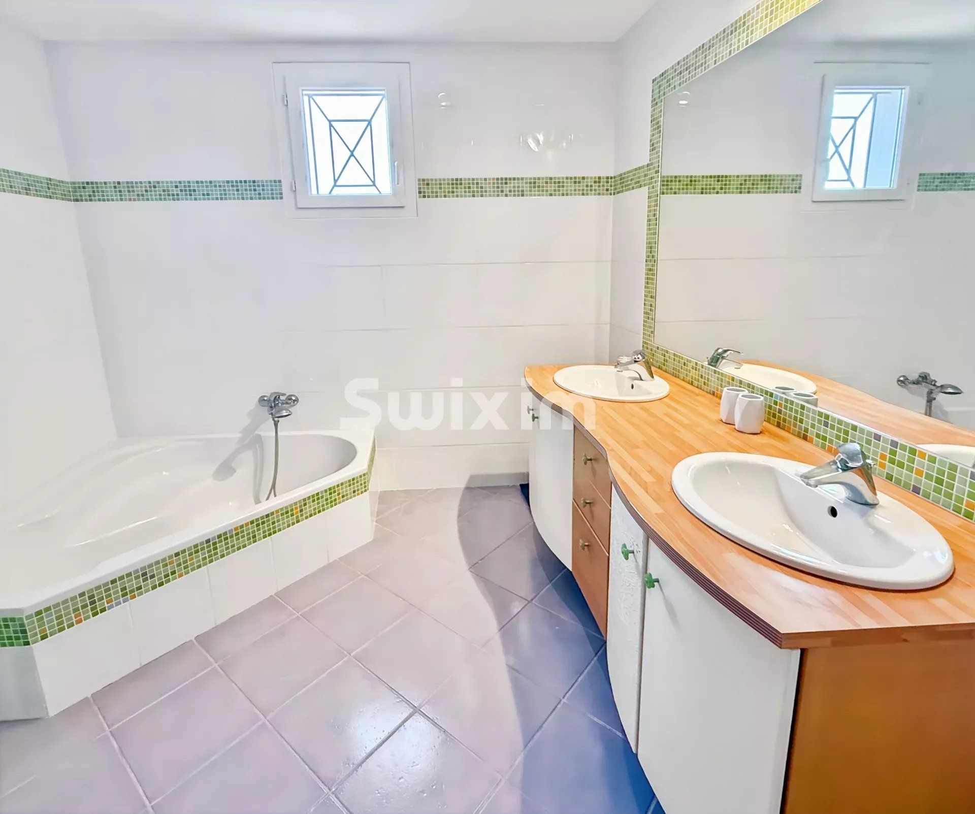 maison 5 Pièces en vente sur Bourg-Saint-Andéol (07700)