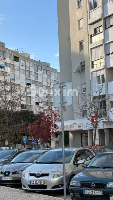 Alquiler Garaje Amadora 18&nbsp;m²