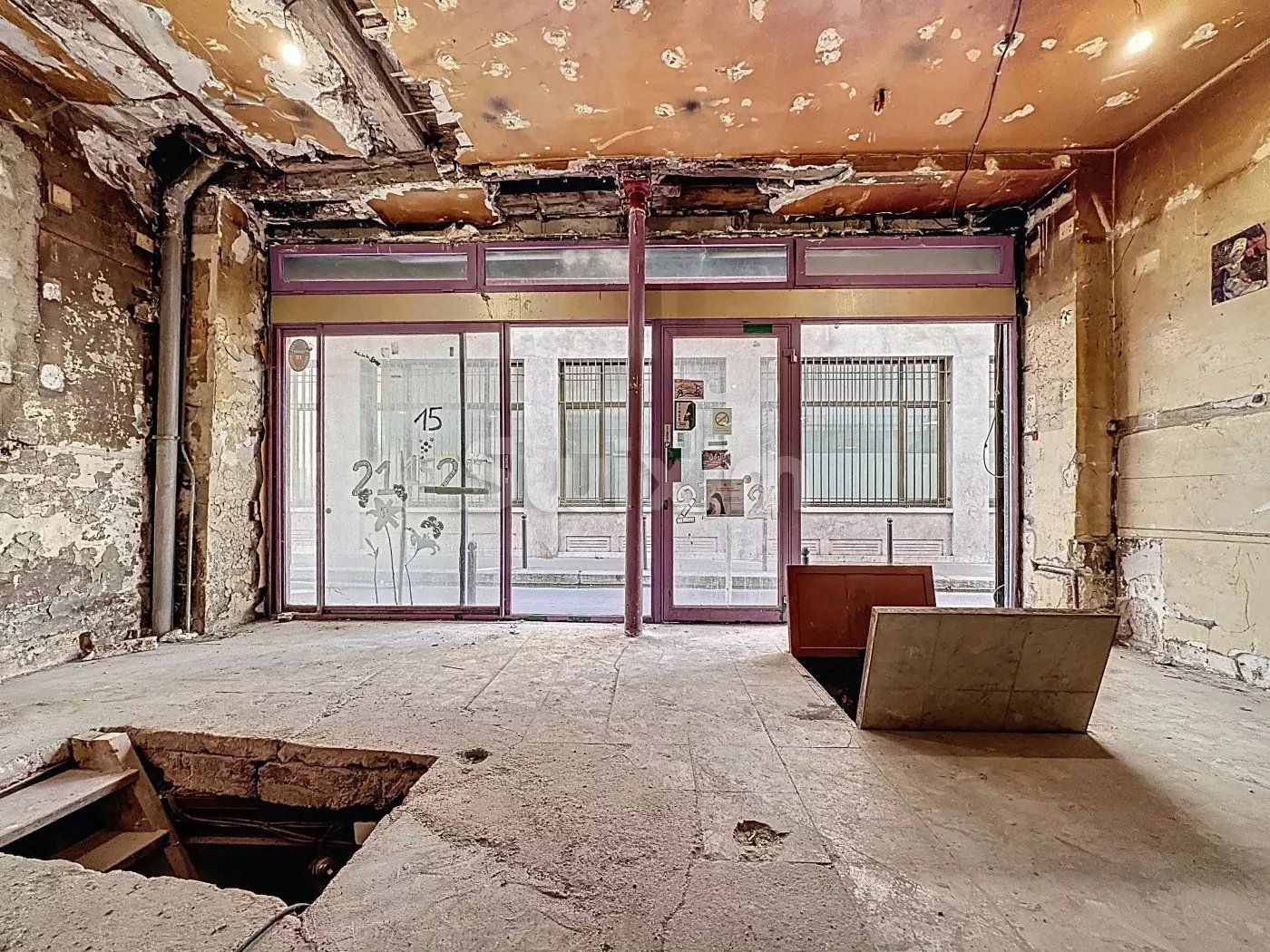 local d'activité 4 Pièces en vente sur Paris 11ème (75011)