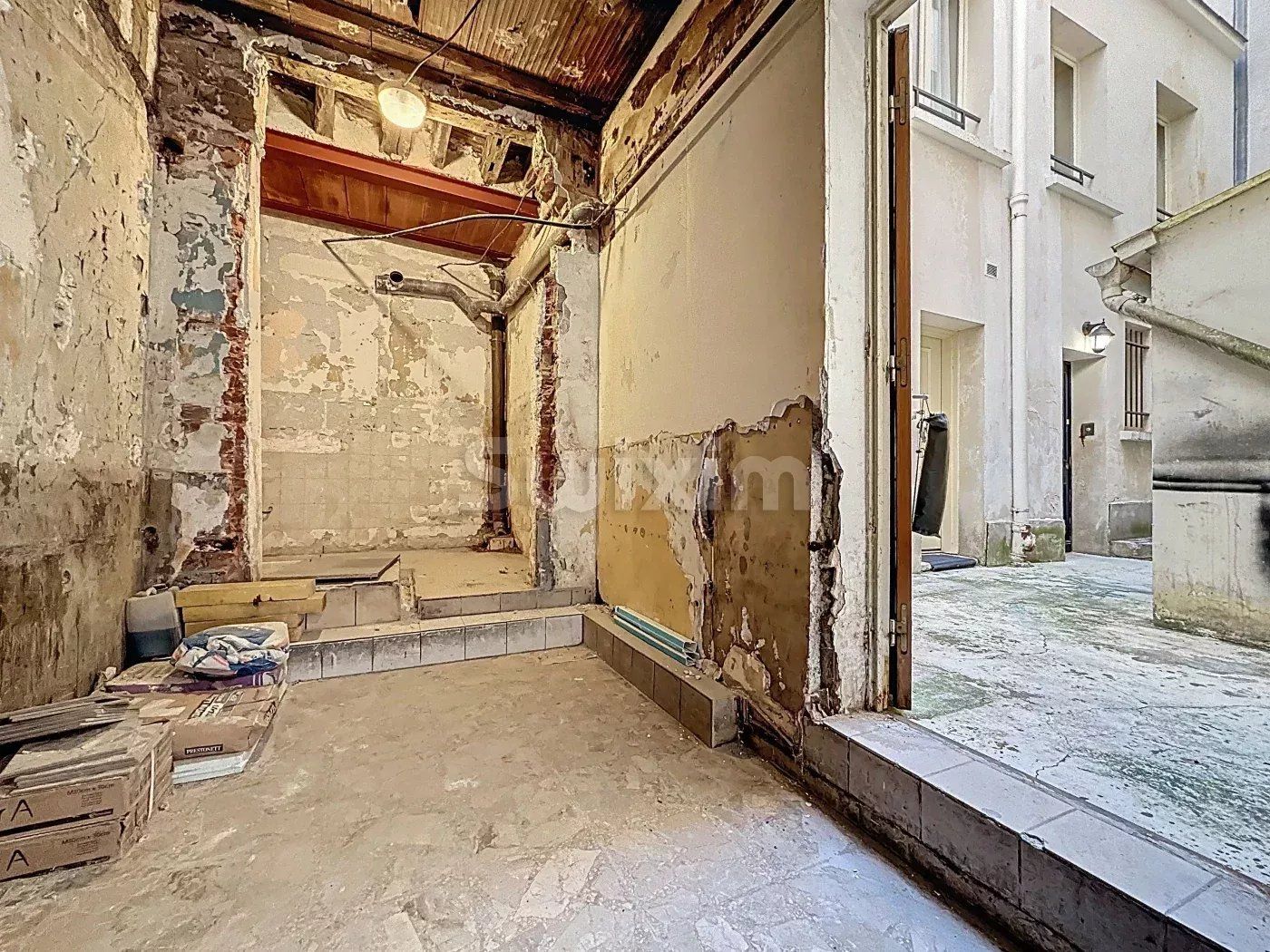 local d'activité 4 Pièces en vente sur Paris 11ème (75011)