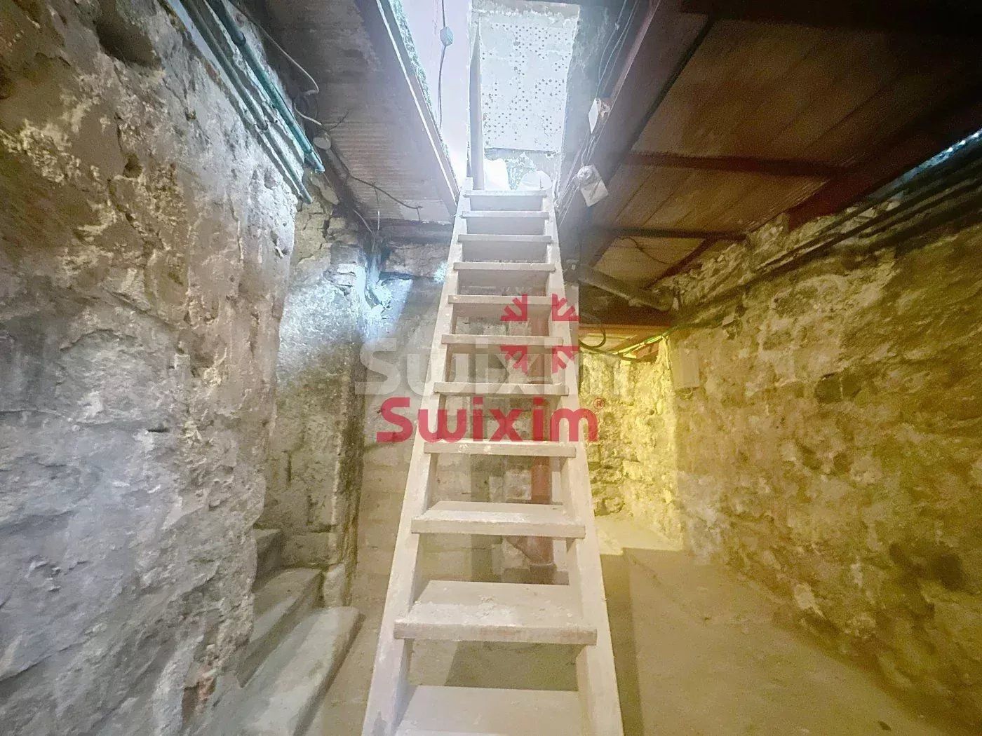 local d'activité 4 Pièces en vente sur Paris 11ème (75011)