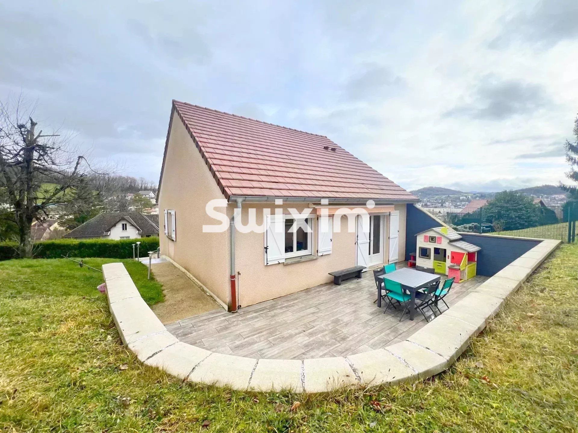 casa 4 Quartos para venda sobre Lons-le-Saunier (39000)