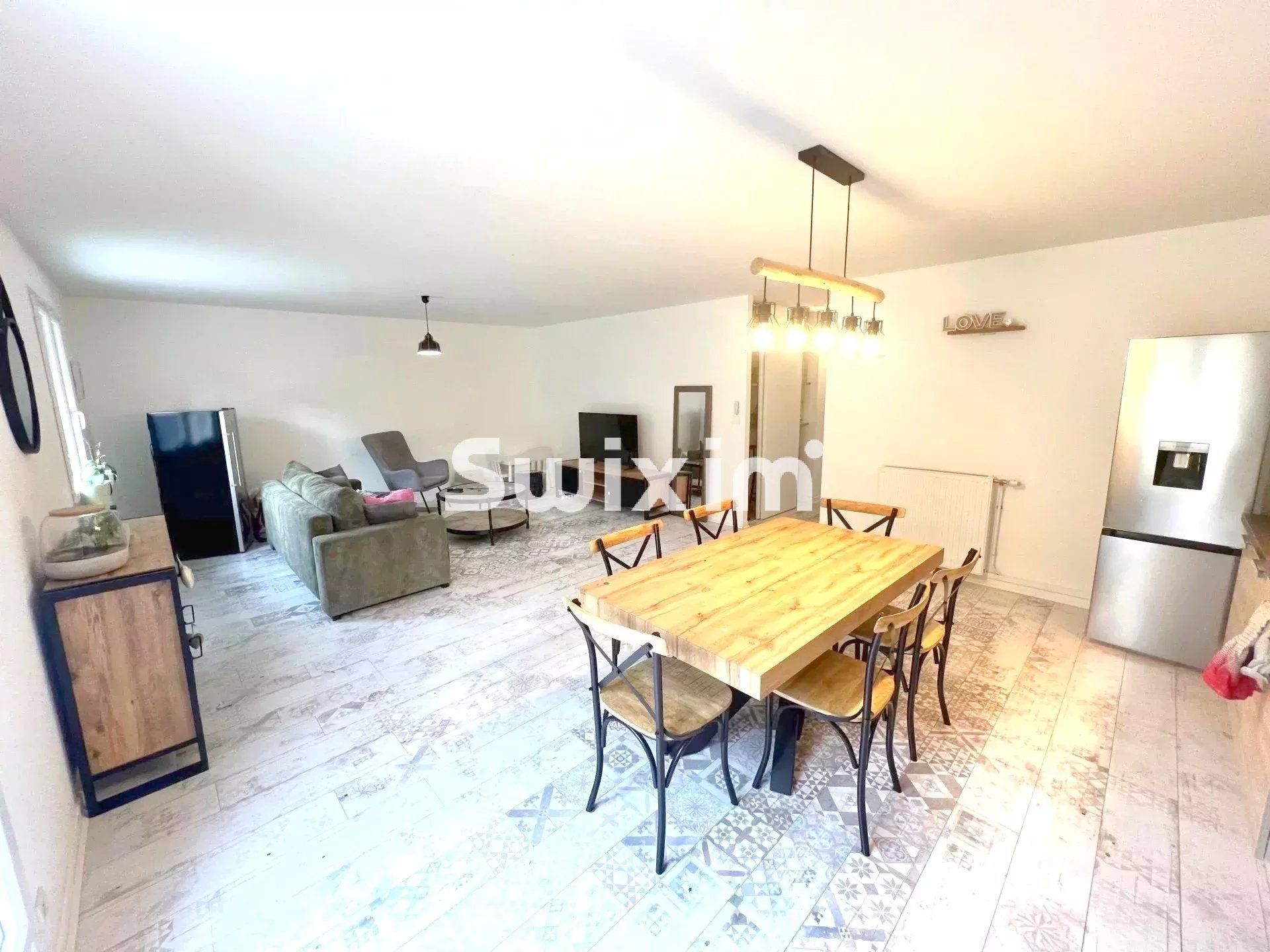 casa 4 Quartos para venda sobre Lons-le-Saunier (39000)