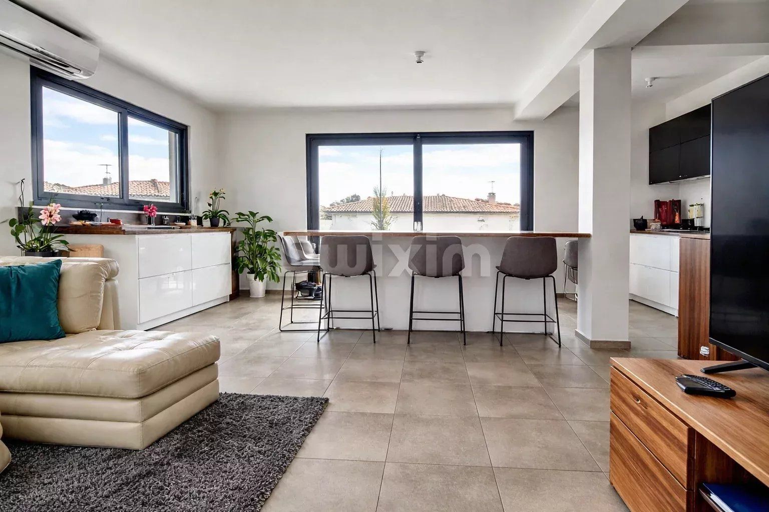 villa 5 Zimmer zum verkauf auf Saint-Quentin-la-Poterie (30700)