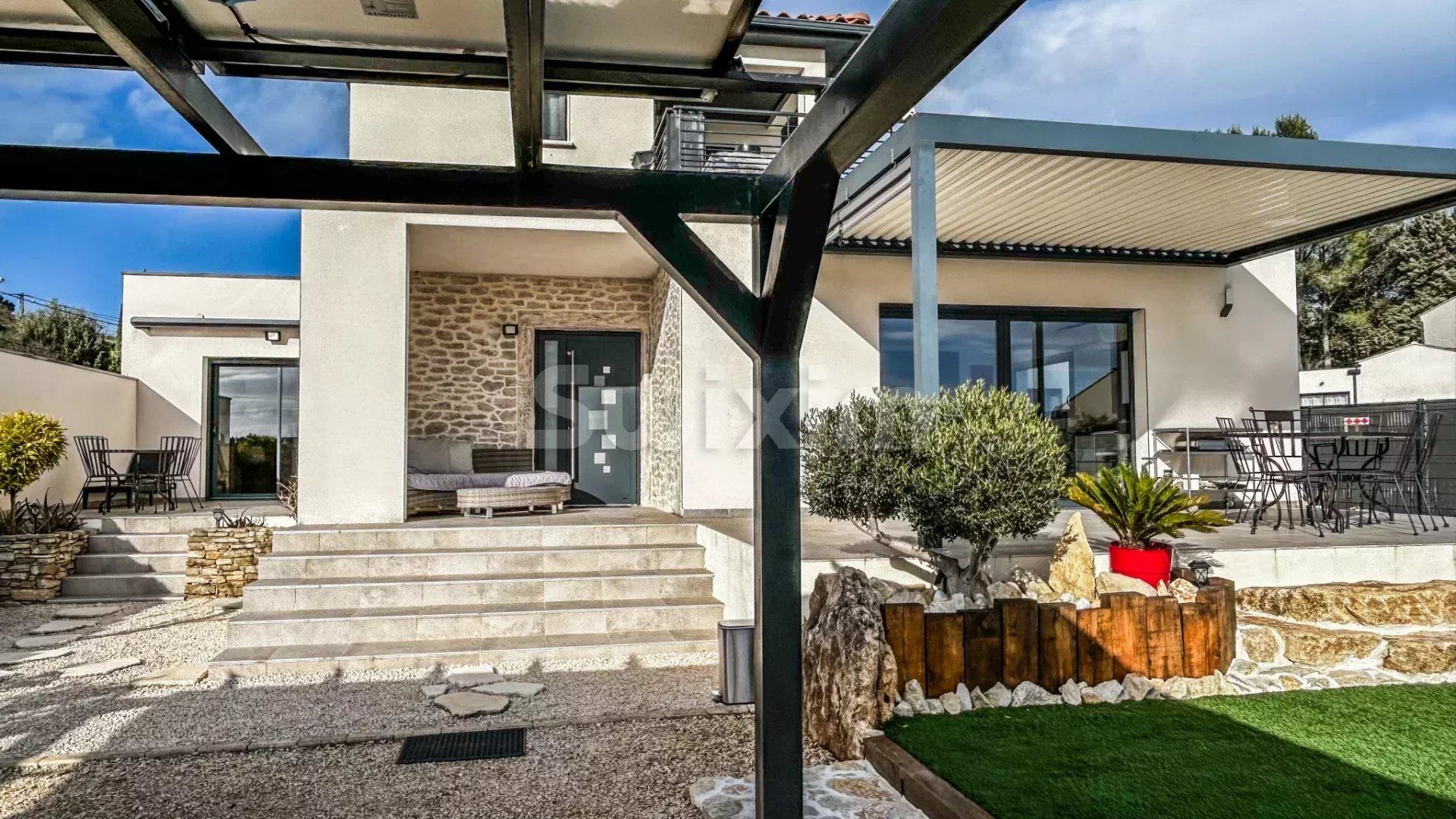 villa 5 Zimmer zum verkauf auf Saint-Quentin-la-Poterie (30700)