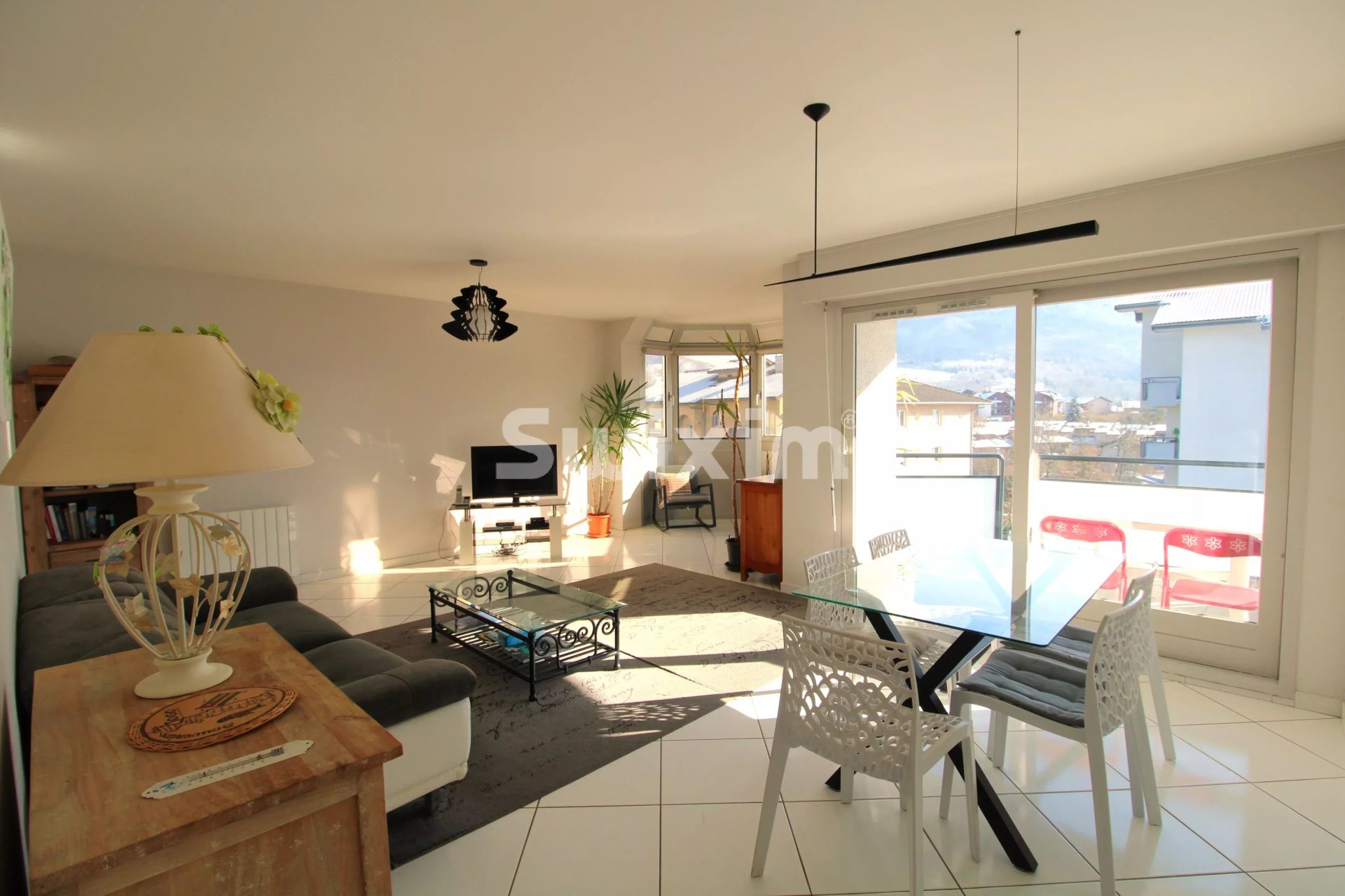 apartment 3 Rooms for sale on Annecy-le-Vieux (74940)