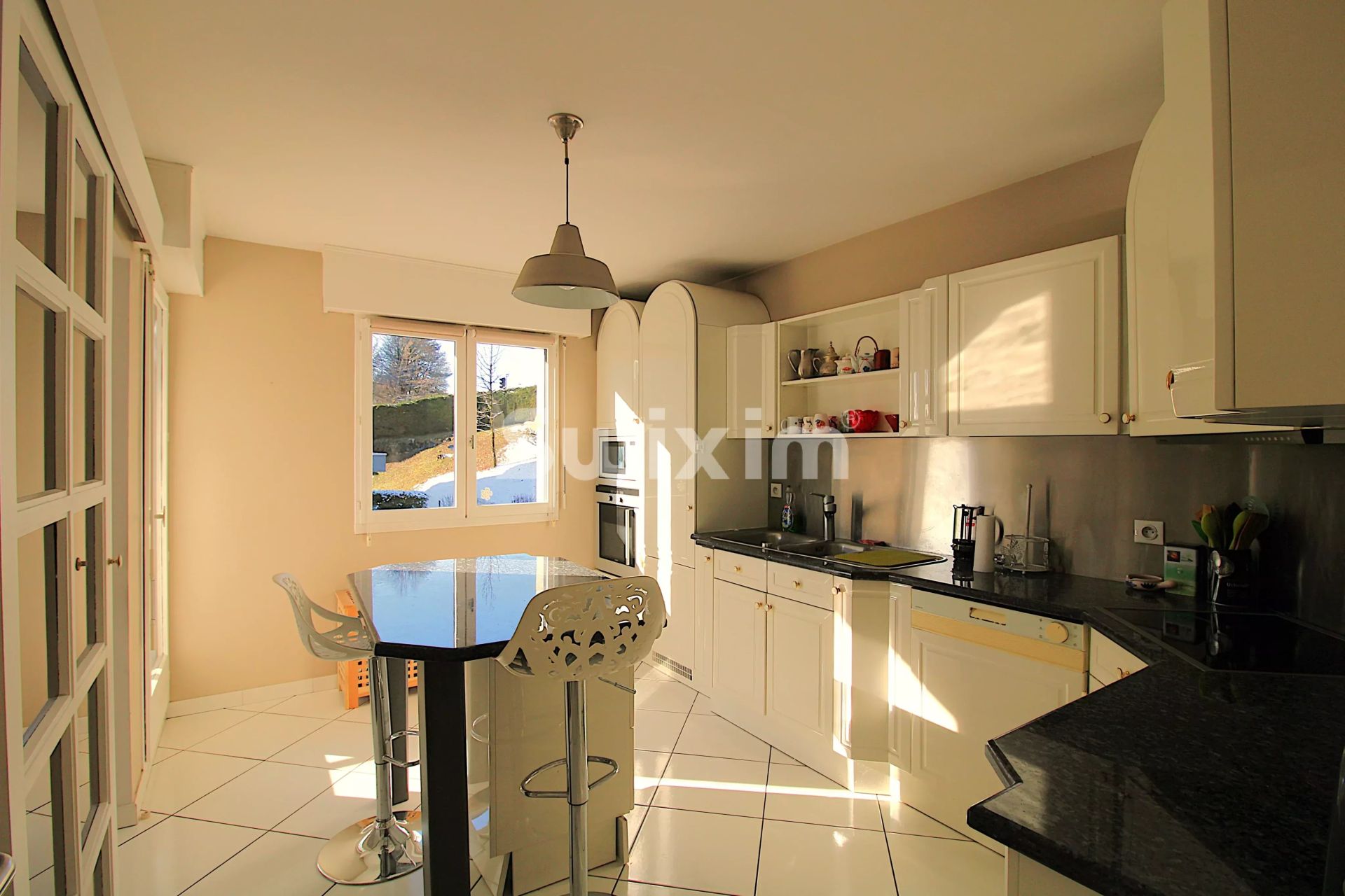 apartment 3 Rooms for sale on Annecy-le-Vieux (74940)