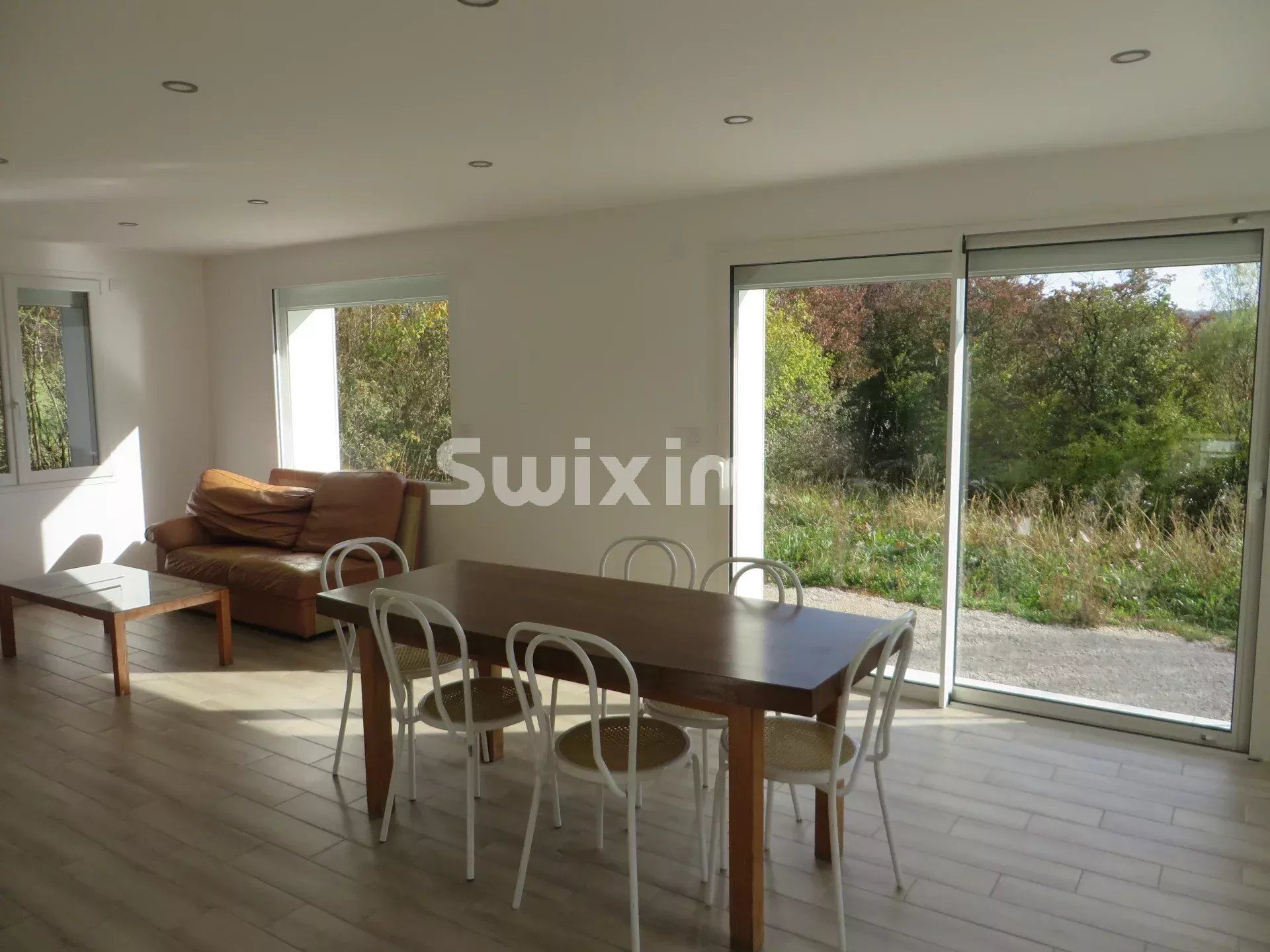 house 3 Rooms for rent on Marigny (39130)