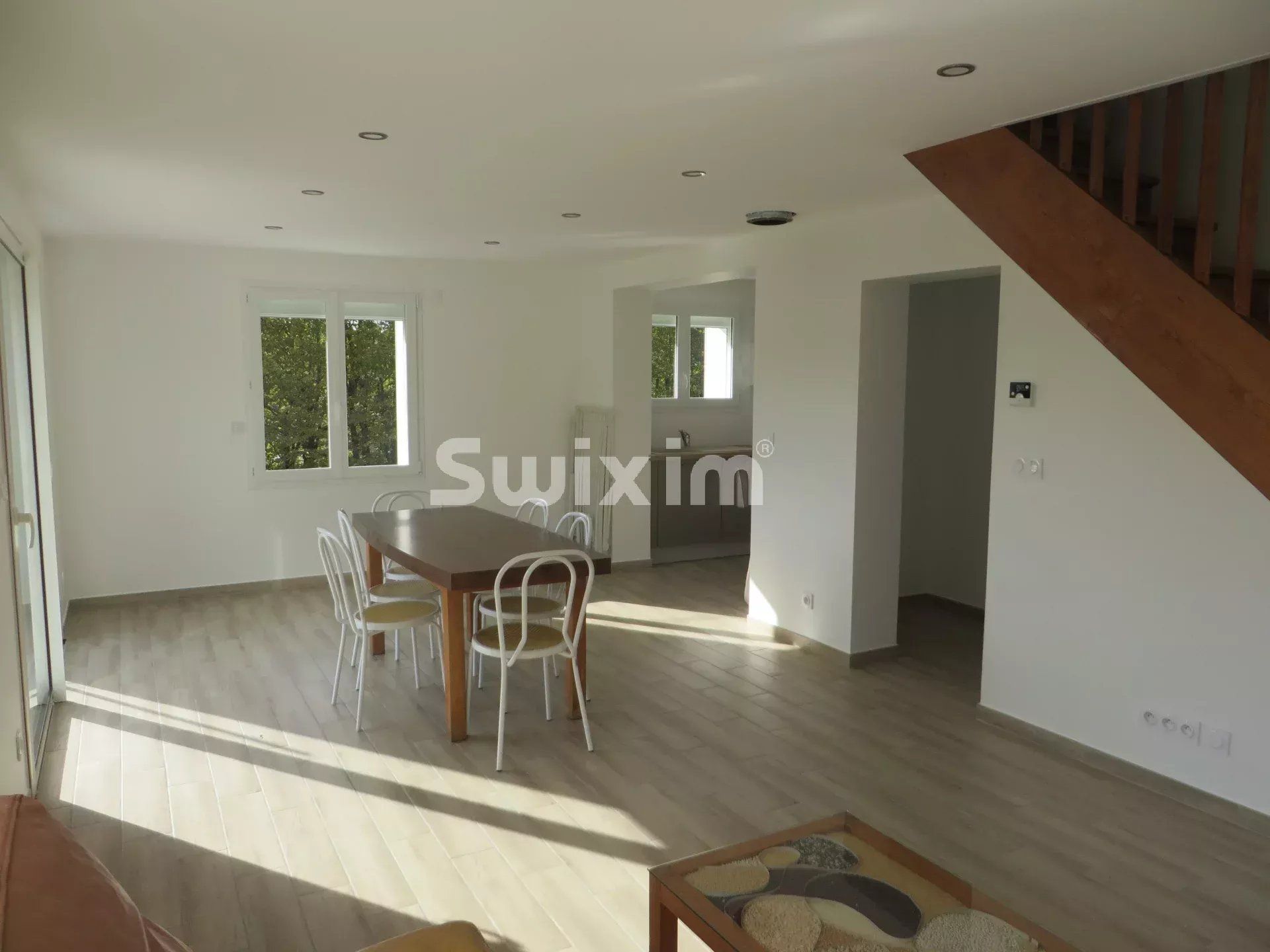 house 3 Rooms for rent on Marigny (39130)