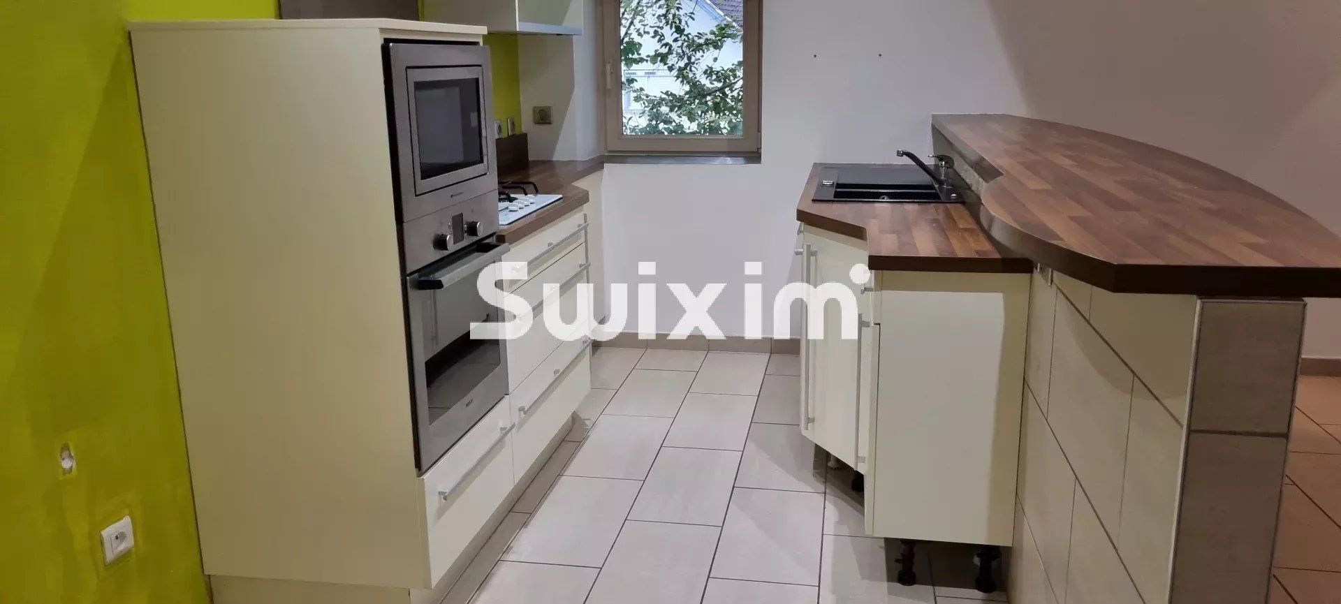 apartment 3 Rooms for sale on Lons-le-Saunier (39000)