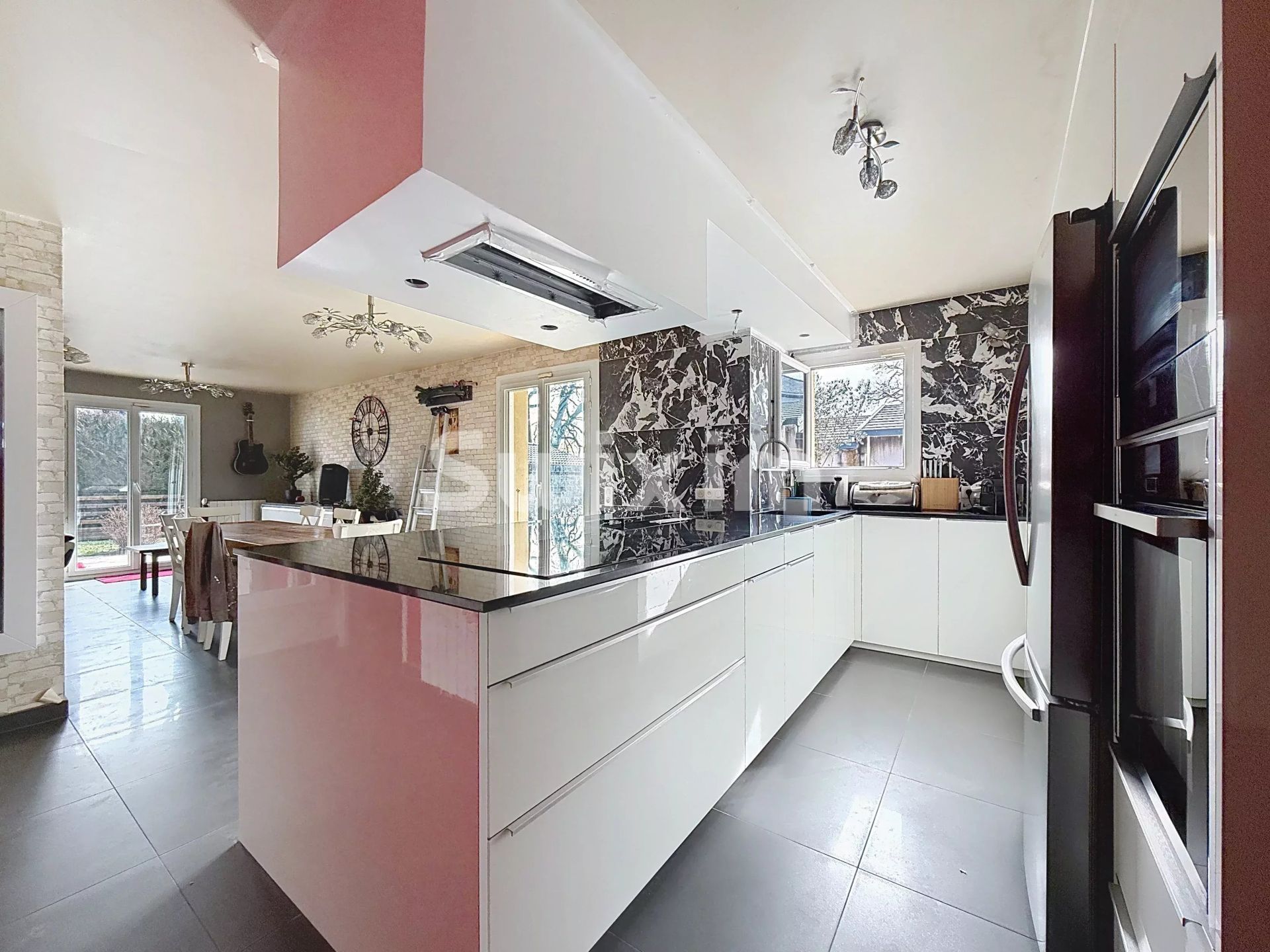 haus 7 Zimmer zum verkauf auf Gex (01170)