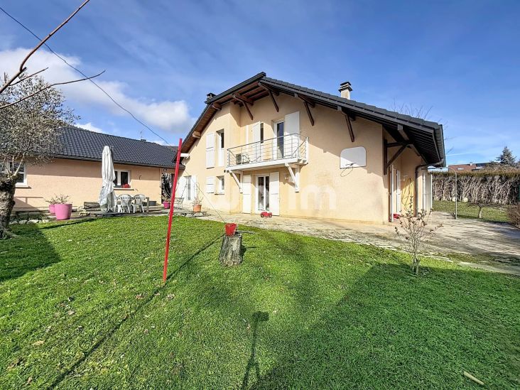 Venta Casa Gex 7&nbsp;Salas 169&nbsp;m²