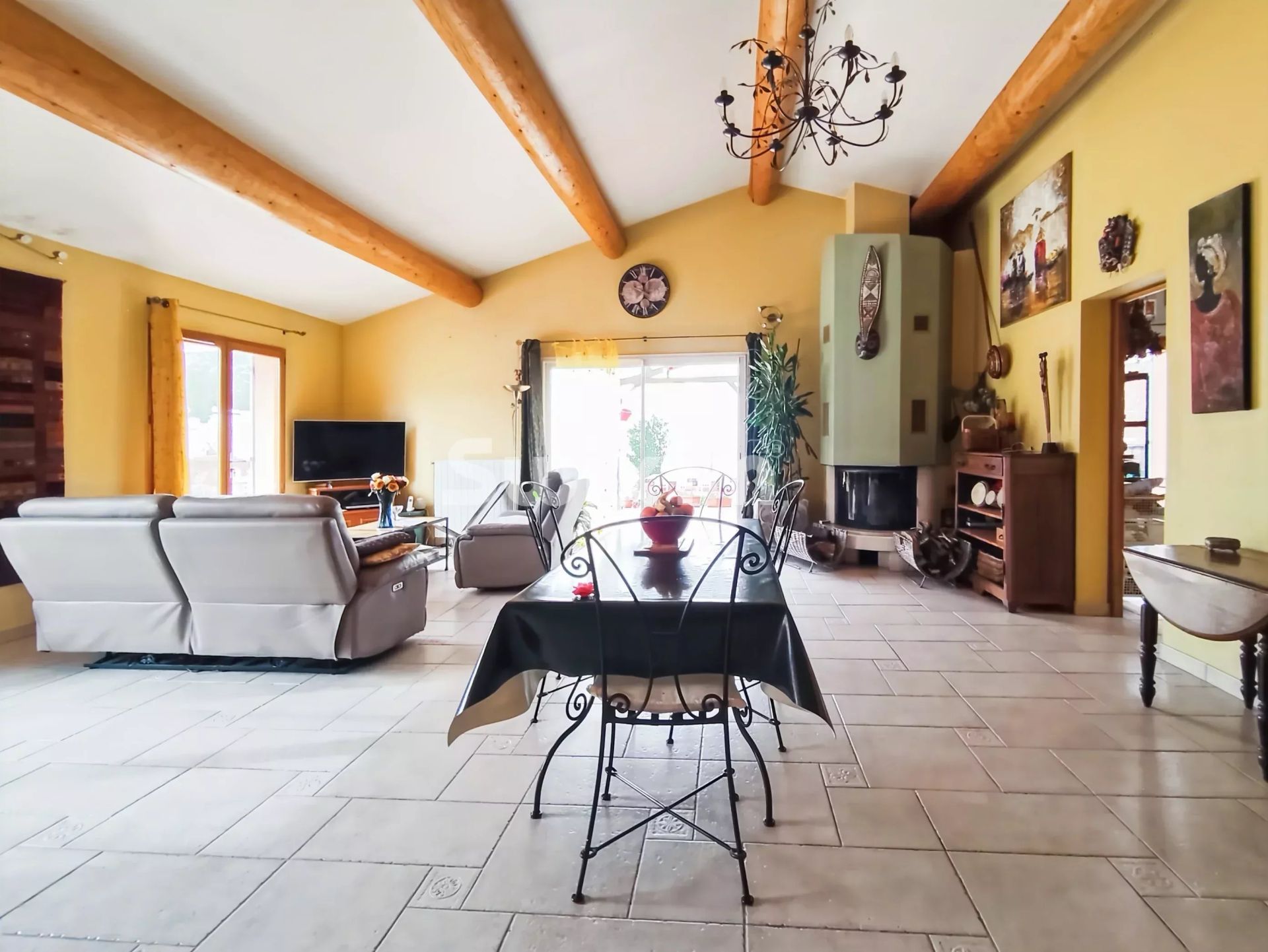 casa 6 Camere in vendita su Mornas (84550)
