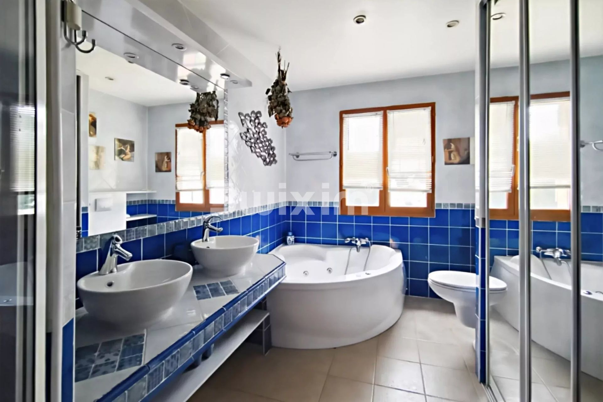 casa 6 Camere in vendita su Mornas (84550)