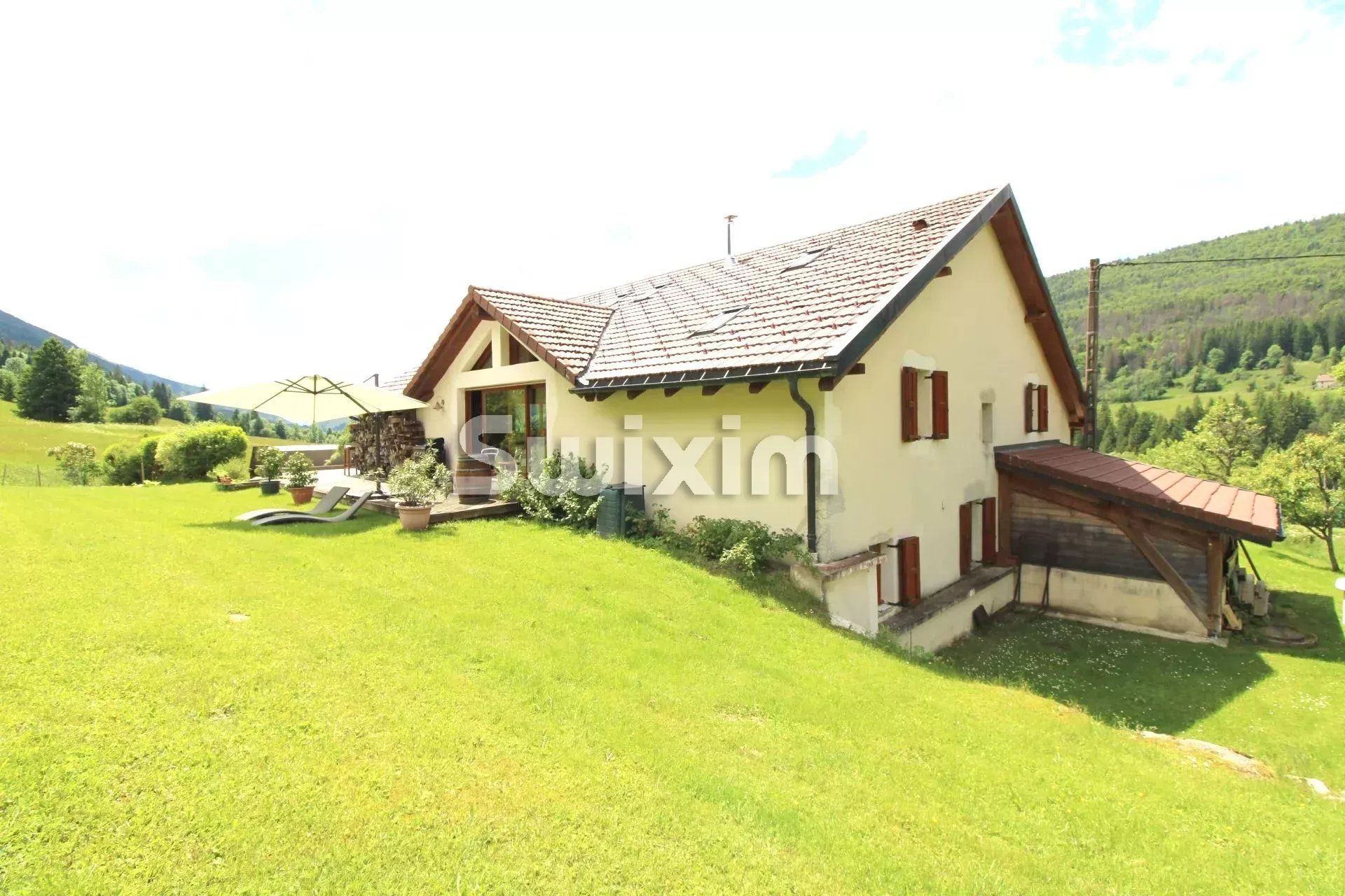 casa 7 Camere in vendita su Lélex (01410)