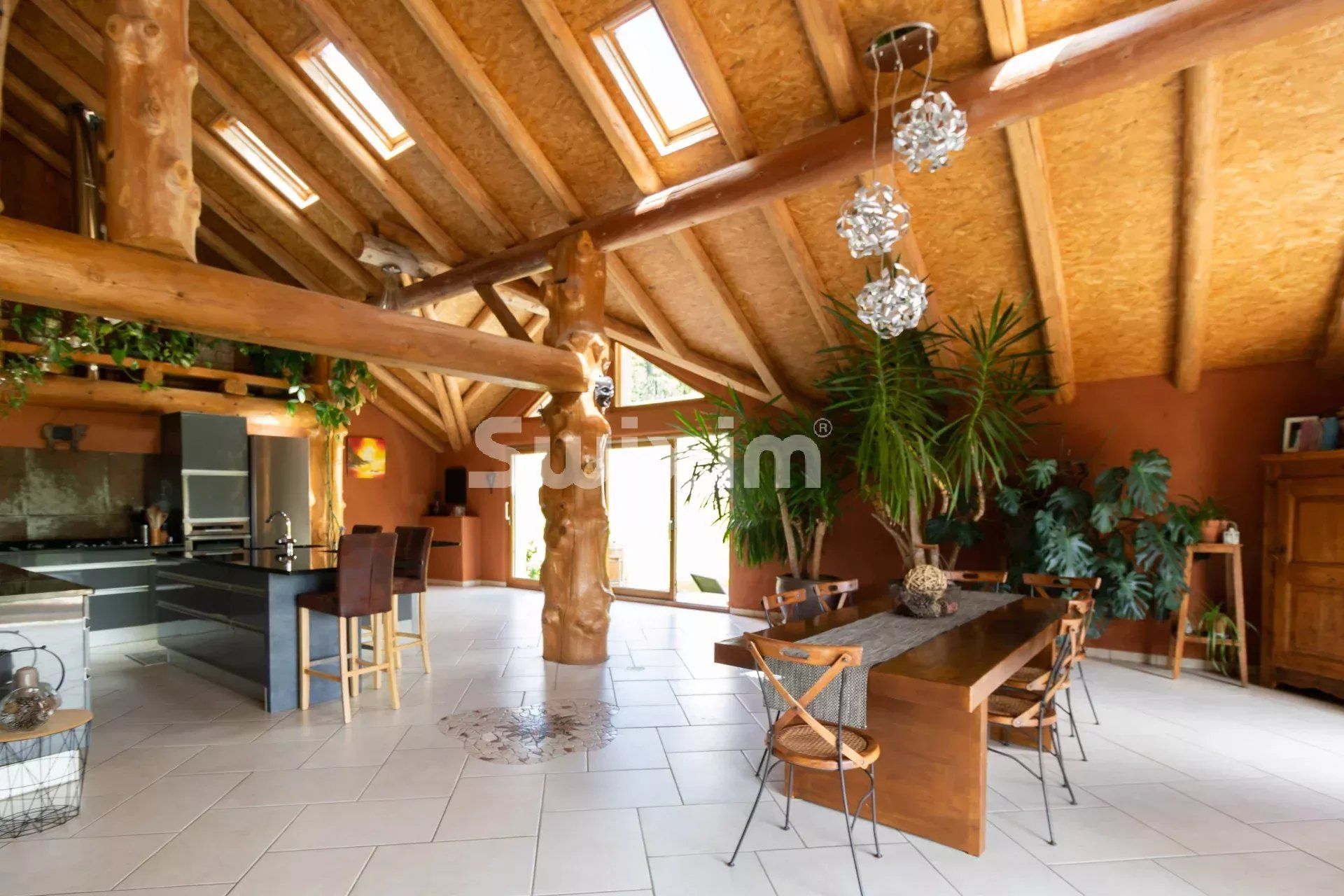 house 7 Rooms for sale on Mijoux (01170)