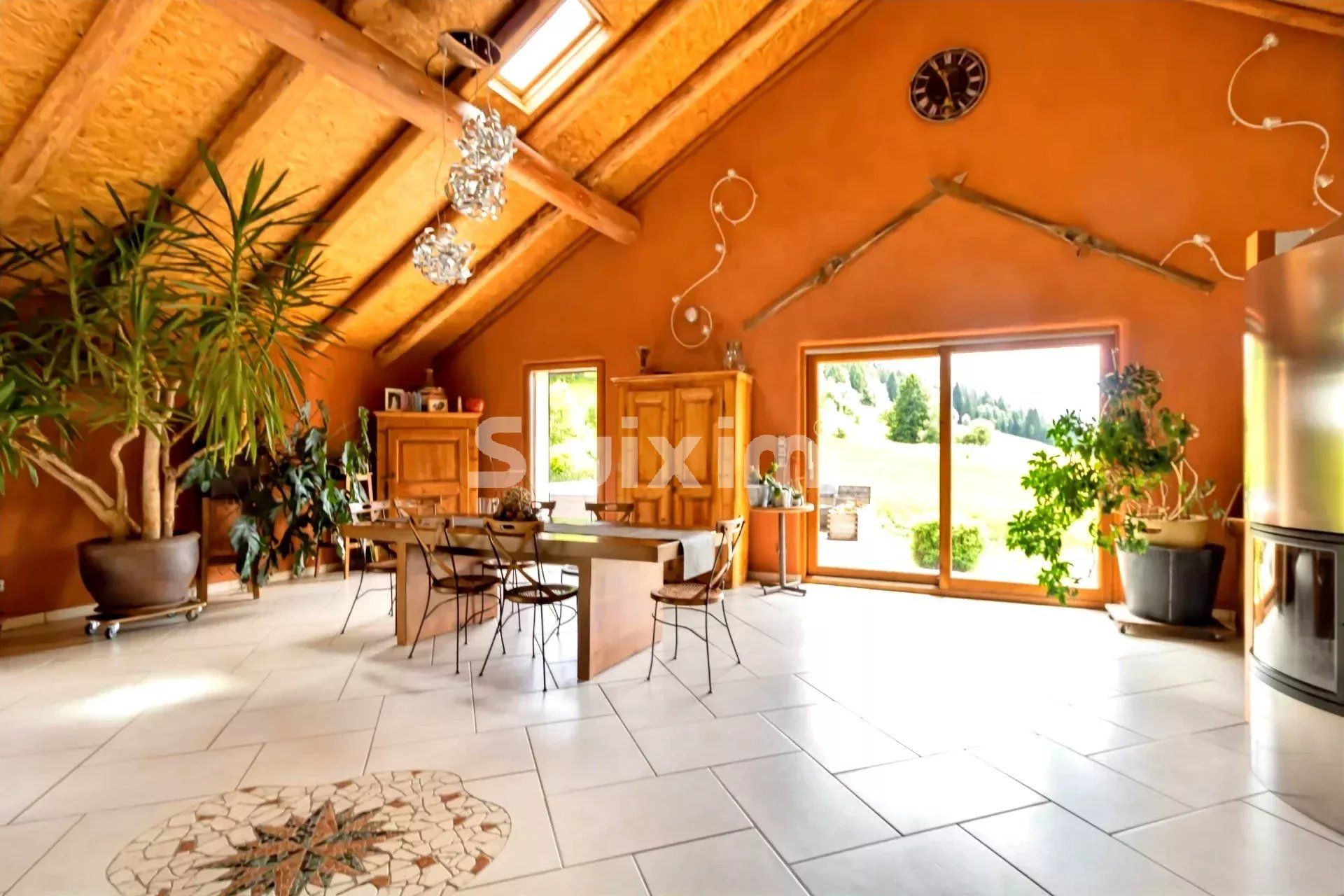 house 7 Rooms for sale on Mijoux (01170)