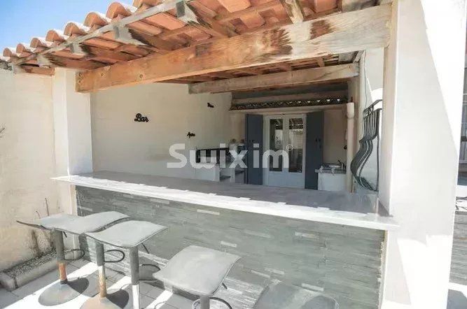 villa 6 Pièces en vente sur Saint-Gilles (30800)