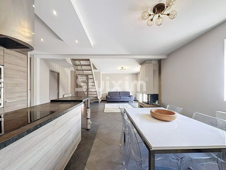 Aluguer Casa Gex 4&nbsp;Quartos 111&nbsp;m²