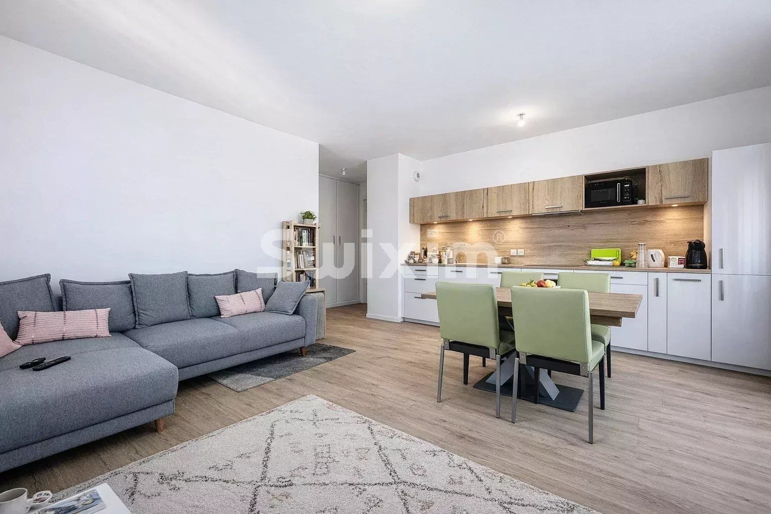 apartment 3 Rooms for sale on Ferney-Voltaire (01210)