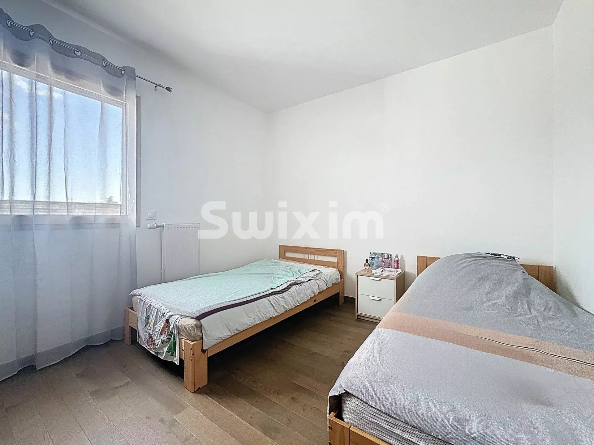 apartment 3 Rooms for sale on Ferney-Voltaire (01210)