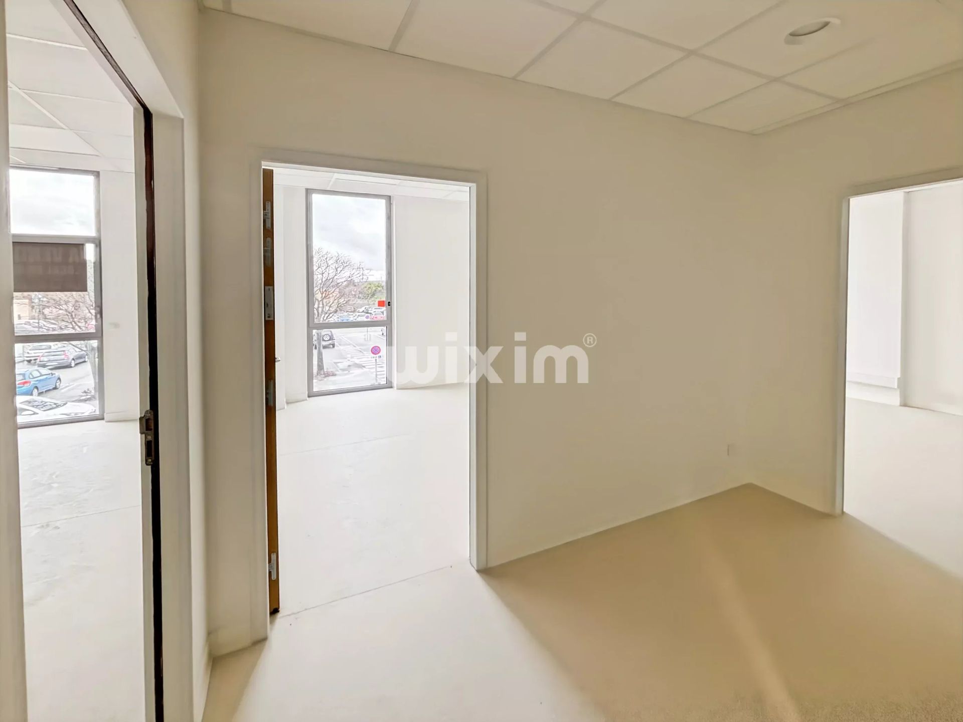 locais de atividade 3 Quartos para venda sobre Pierrelatte (26700)