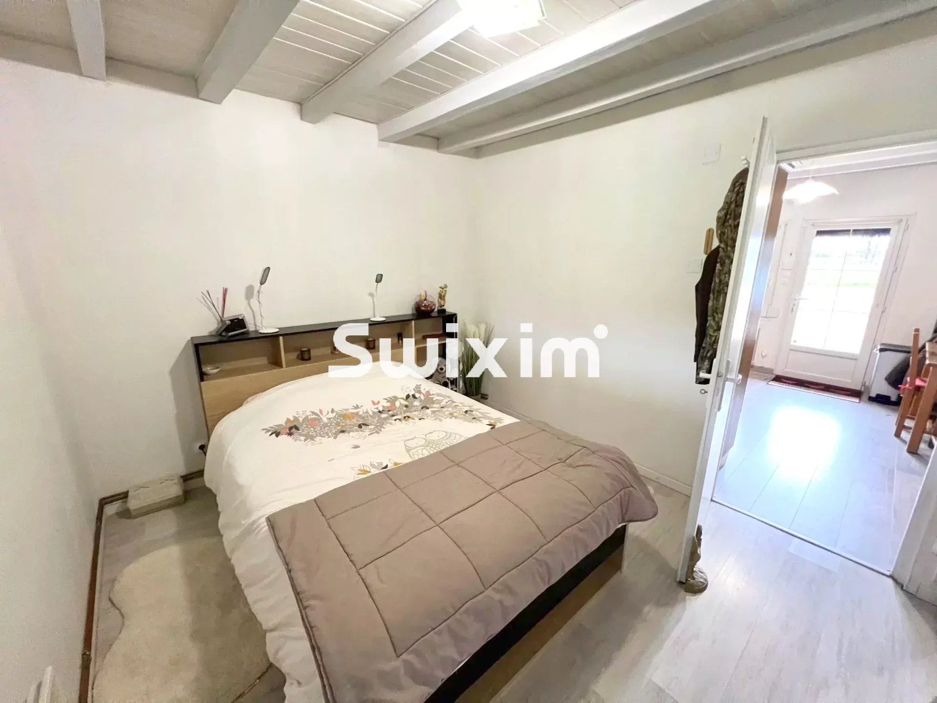 house 5 Rooms for sale on Louhans (71500)