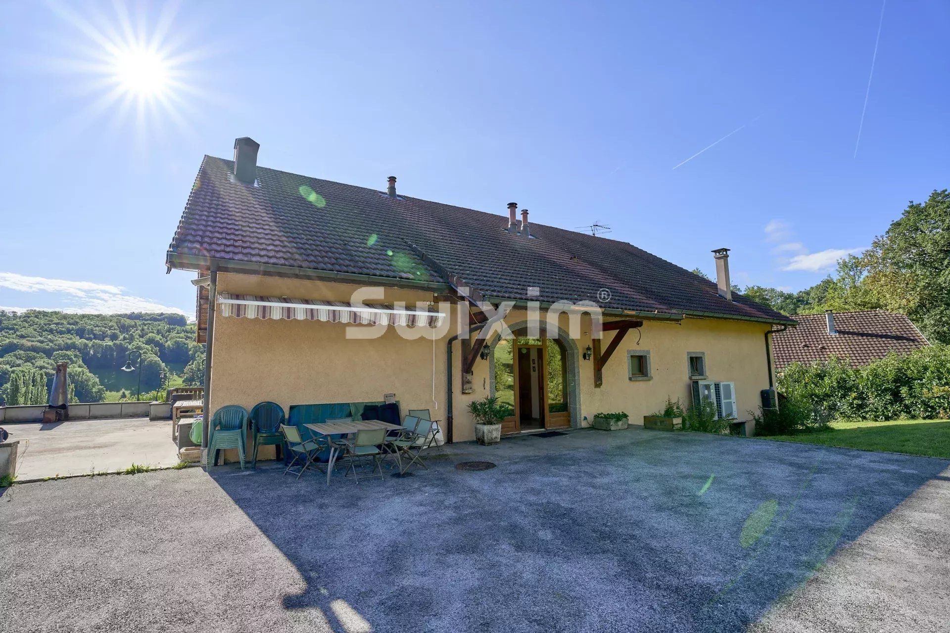 house 11 Rooms for sale on La Muraz (74560)