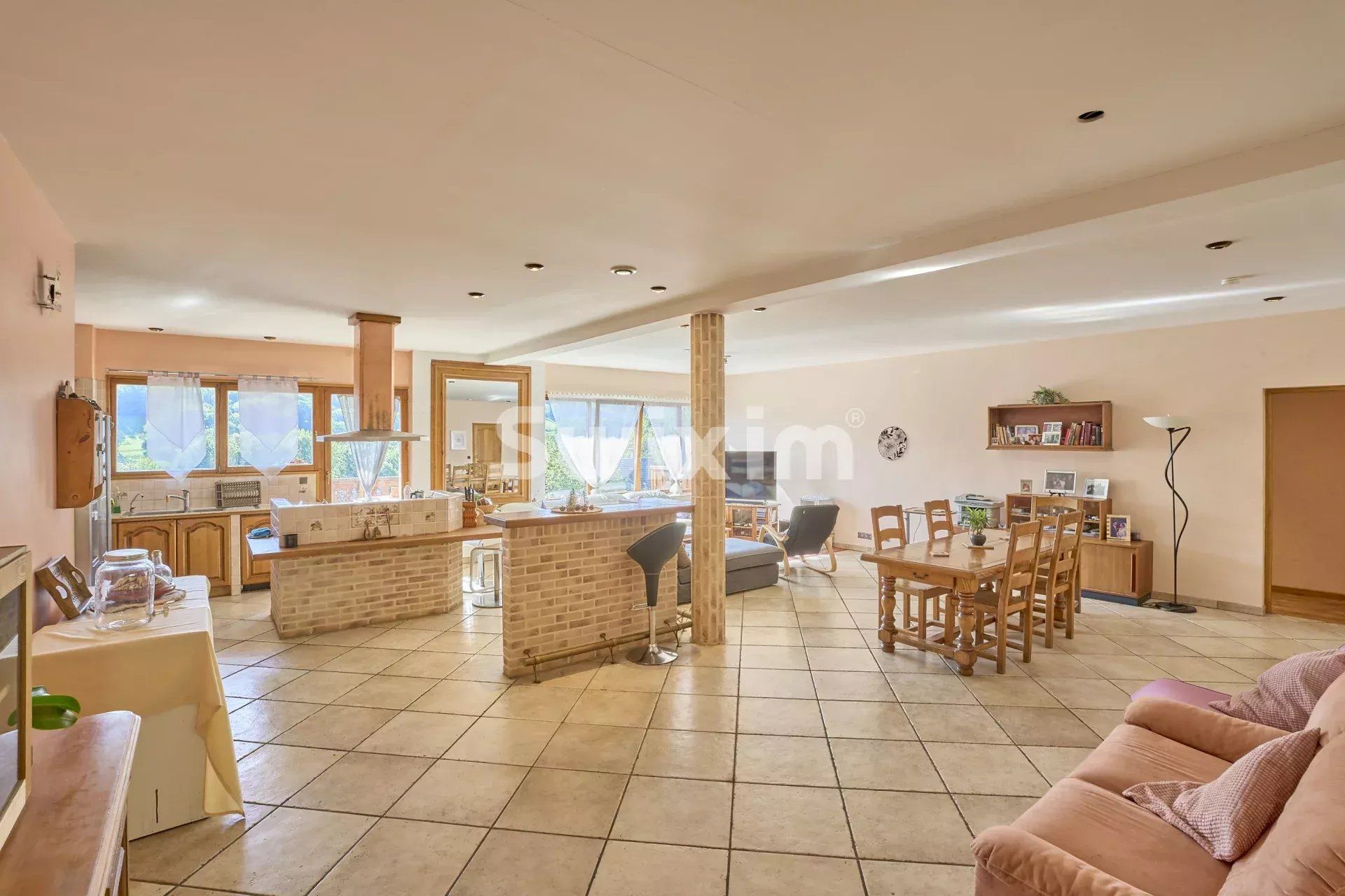 house 11 Rooms for sale on La Muraz (74560)