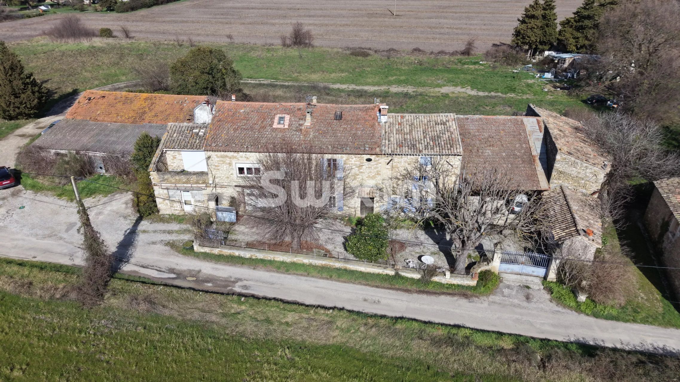 casa 11 Quartos para venda sobre Grignan (26230)
