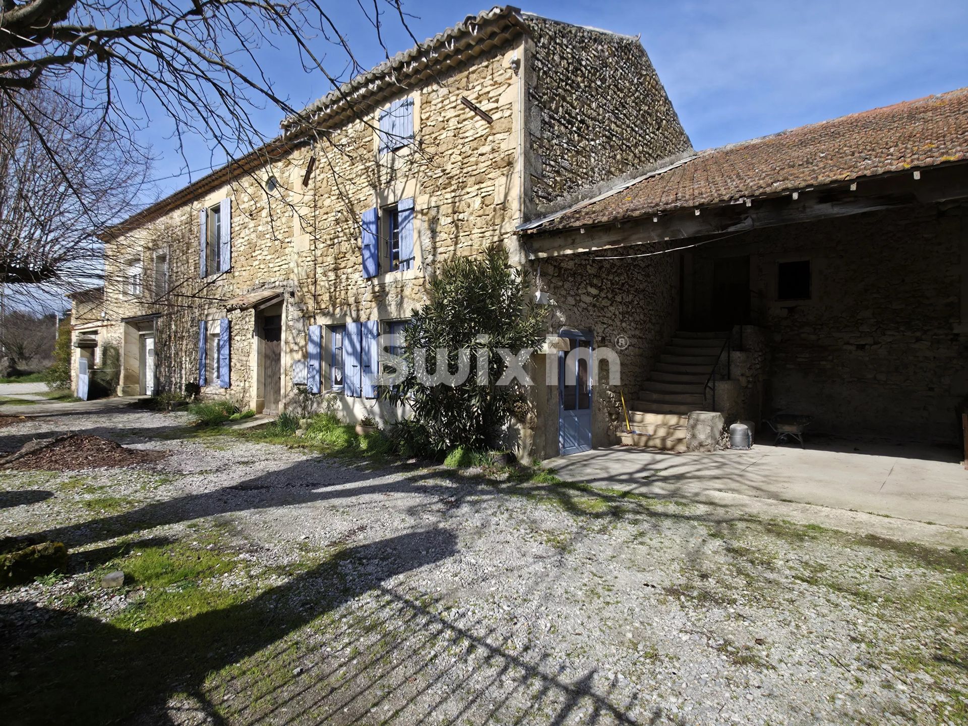 casa 11 Camere in vendita su Grignan (26230)